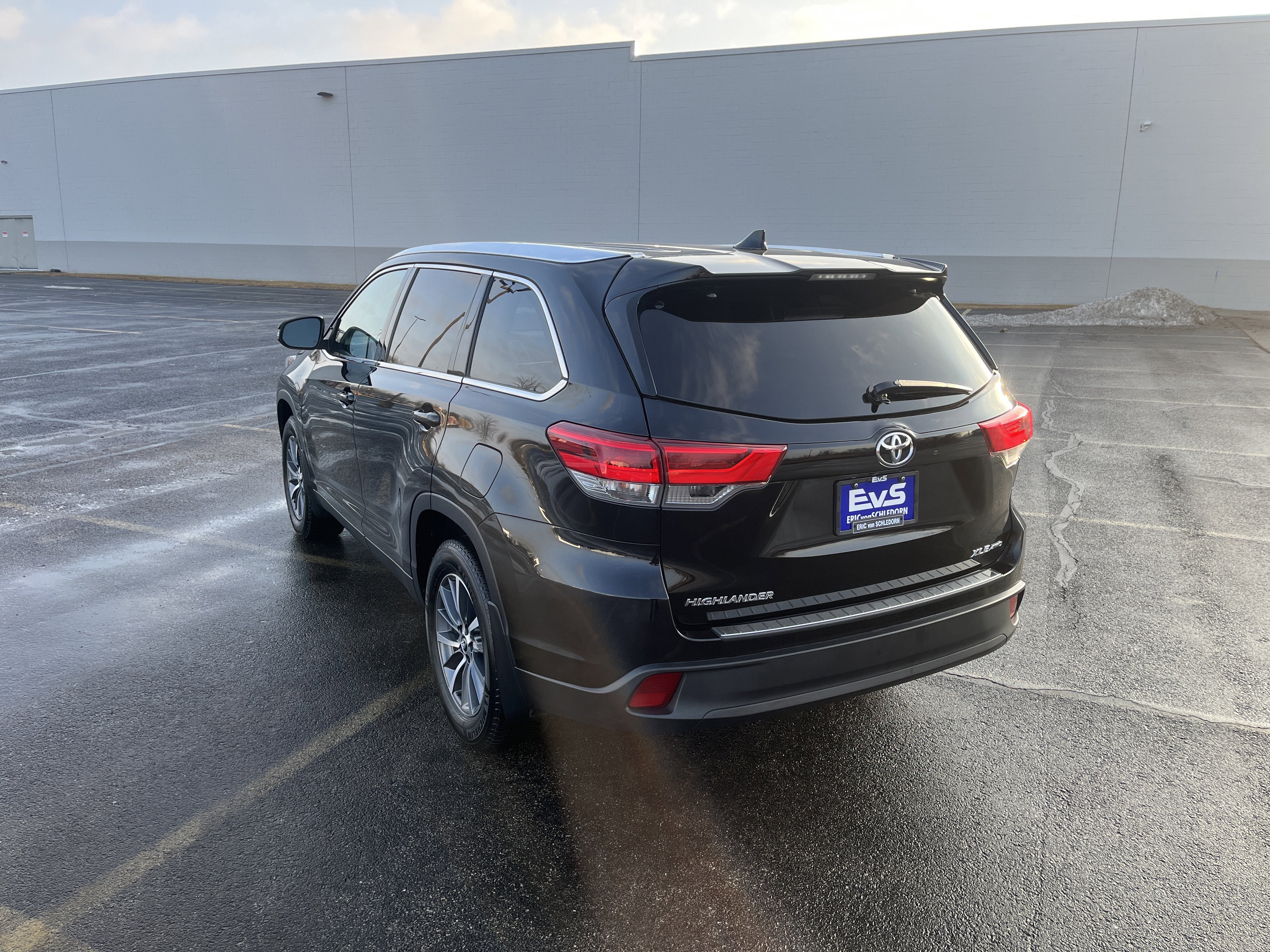2019 Toyota Highlander XLE AWD V6 w/Sunroof Nav HeatedLeatherSeats