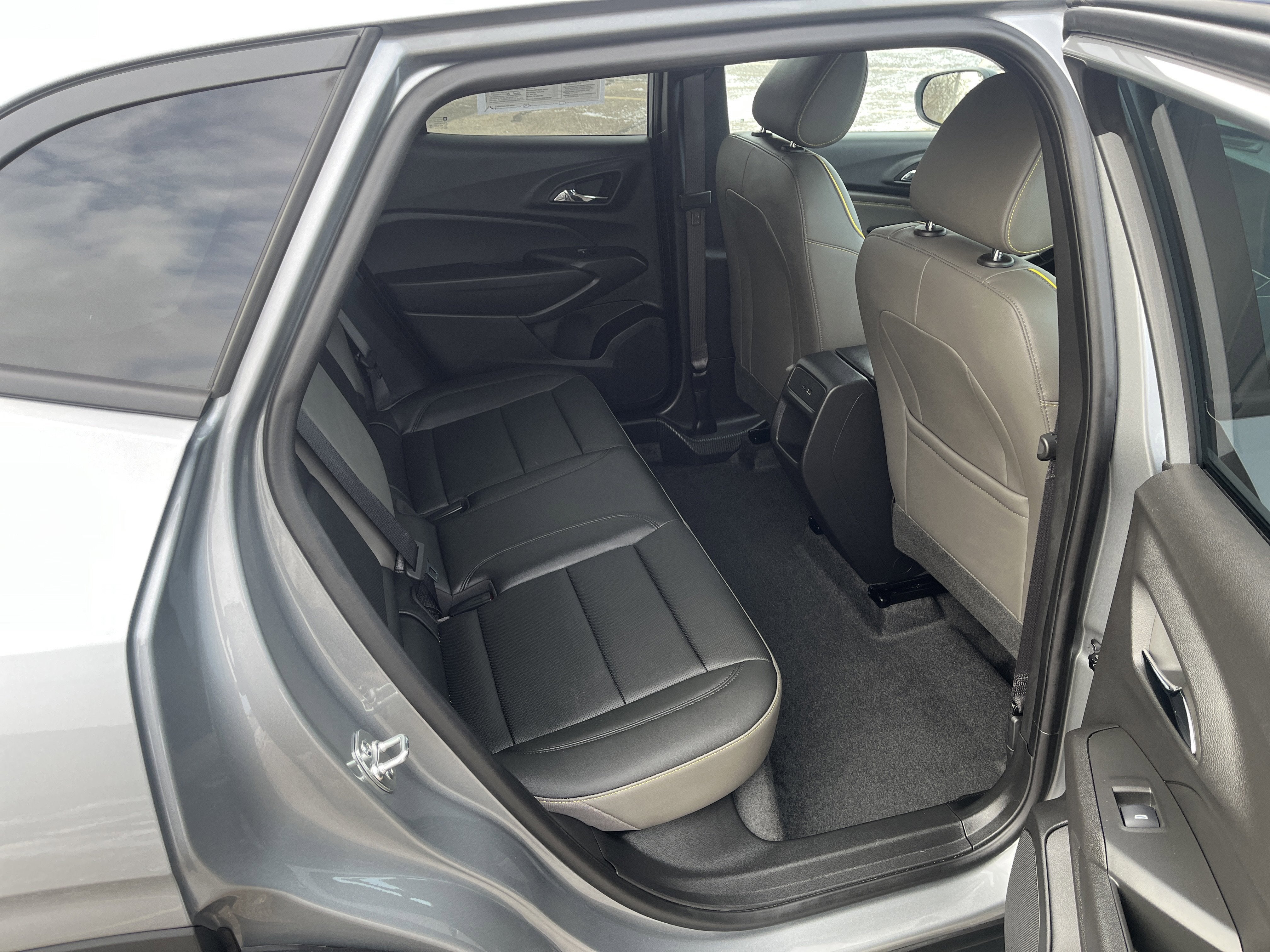 2025 Chevrolet Trax ACTIV DrvrConf Winter/SummerMatPkgs w/AdptvCrz HtdSeats HtdSteeringWheel