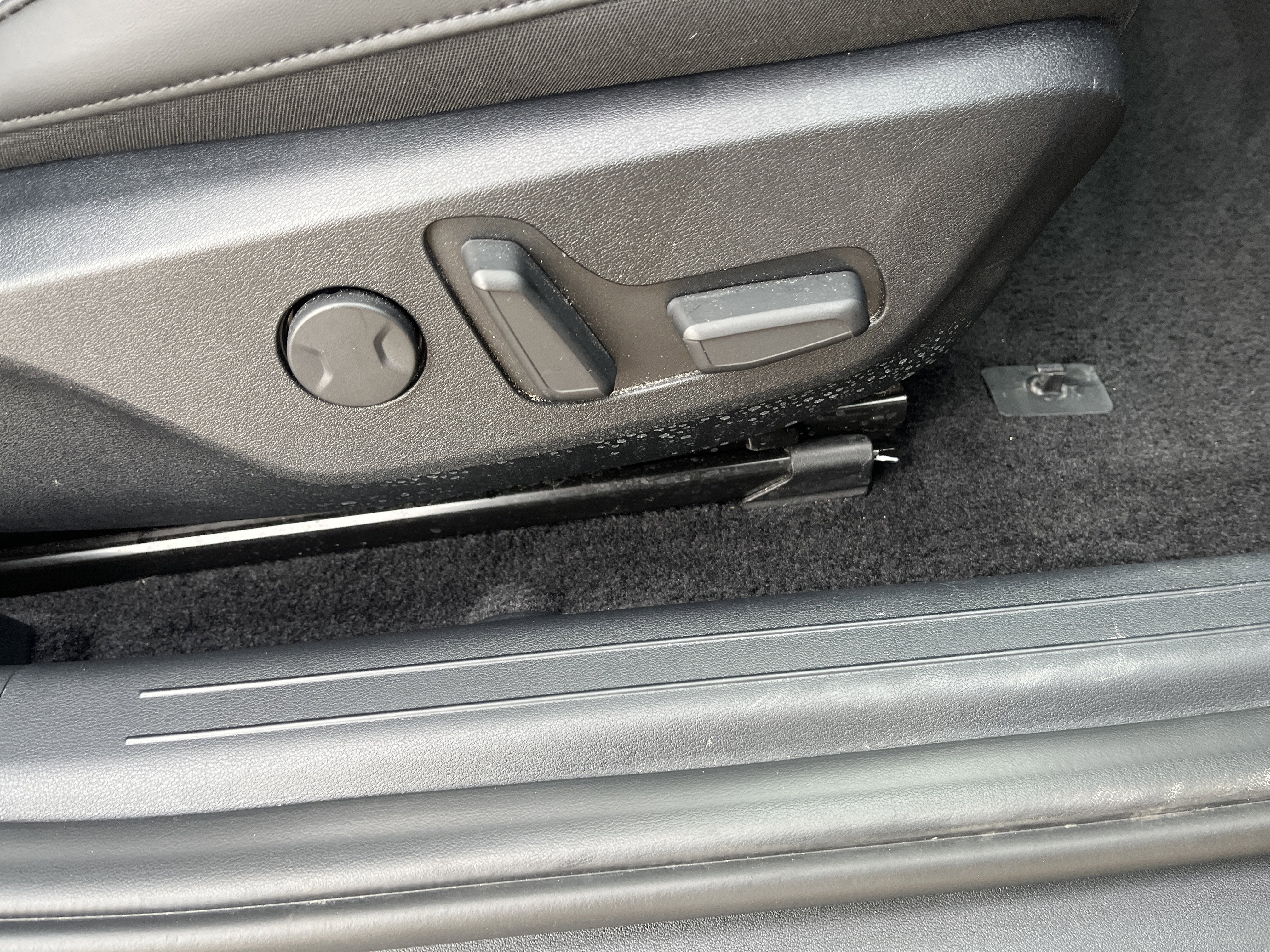 2022 Kia EV6 Wind AWD TechnologyPkg w/Nav HtdCldLthr HtdSteeringWheel SrrndVsn BlindSpotViewMonitor