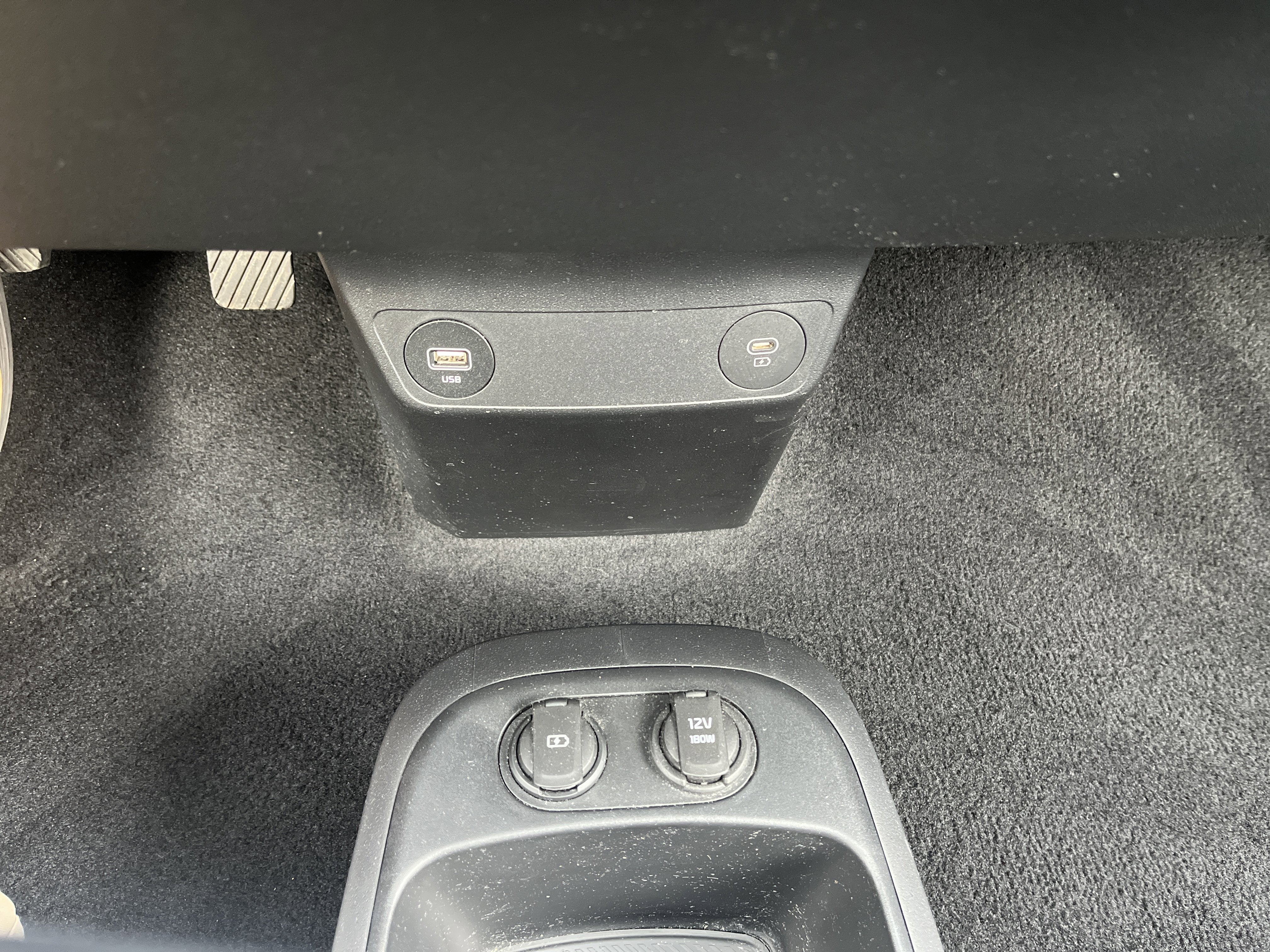 2022 Kia EV6 Wind AWD TechnologyPkg w/Nav HtdCldLthr HtdSteeringWheel SrrndVsn BlindSpotViewMonitor