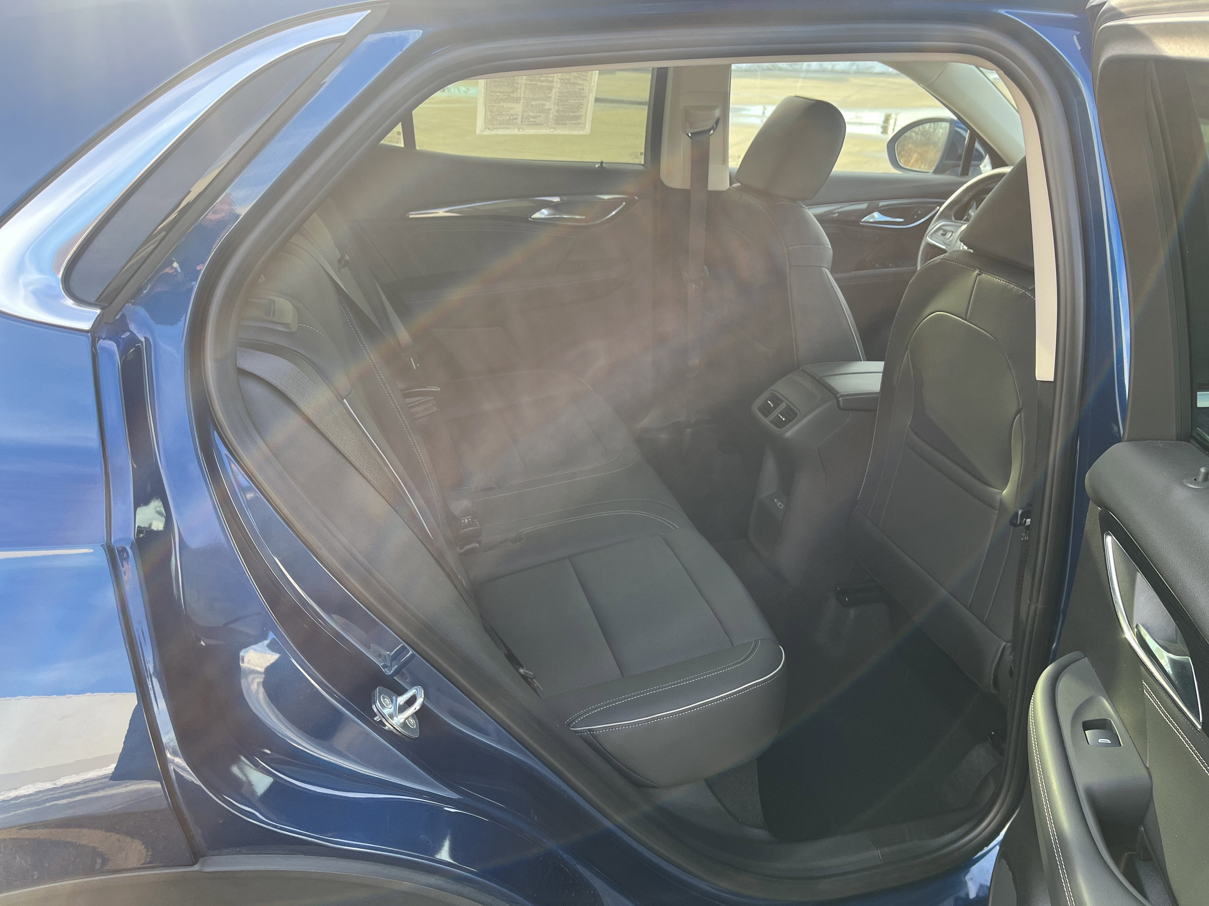 2023 Buick Envision Essence FWD 2.0T w/HeatedMemoryLeatherSeats HeatedSteeringWheel 8-WayPowerDrvrSeat RemoteStart