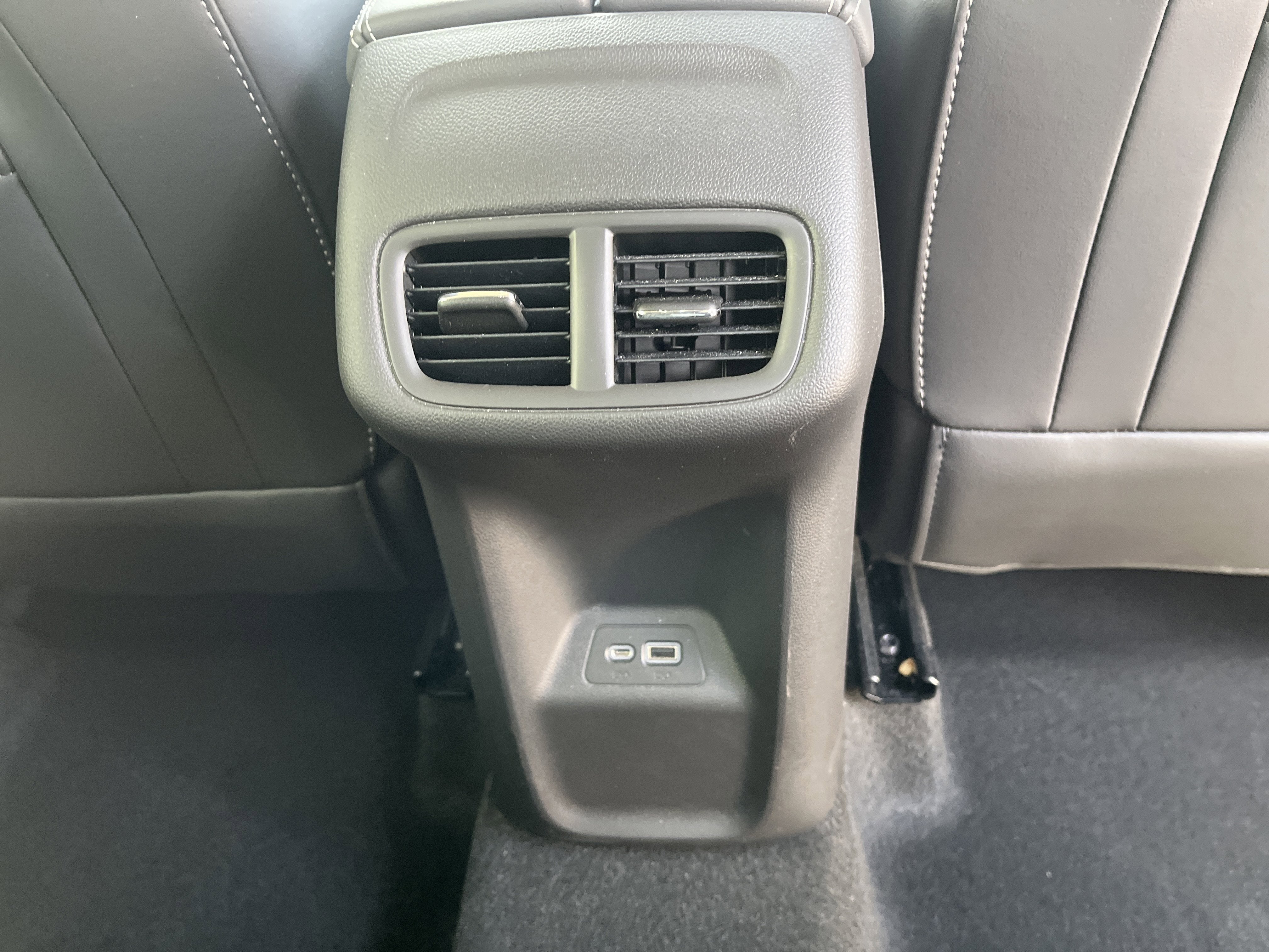 2023 Buick Envision Essence FWD 2.0T w/HeatedMemoryLeatherSeats HeatedSteeringWheel 8-WayPowerDrvrSeat RemoteStart