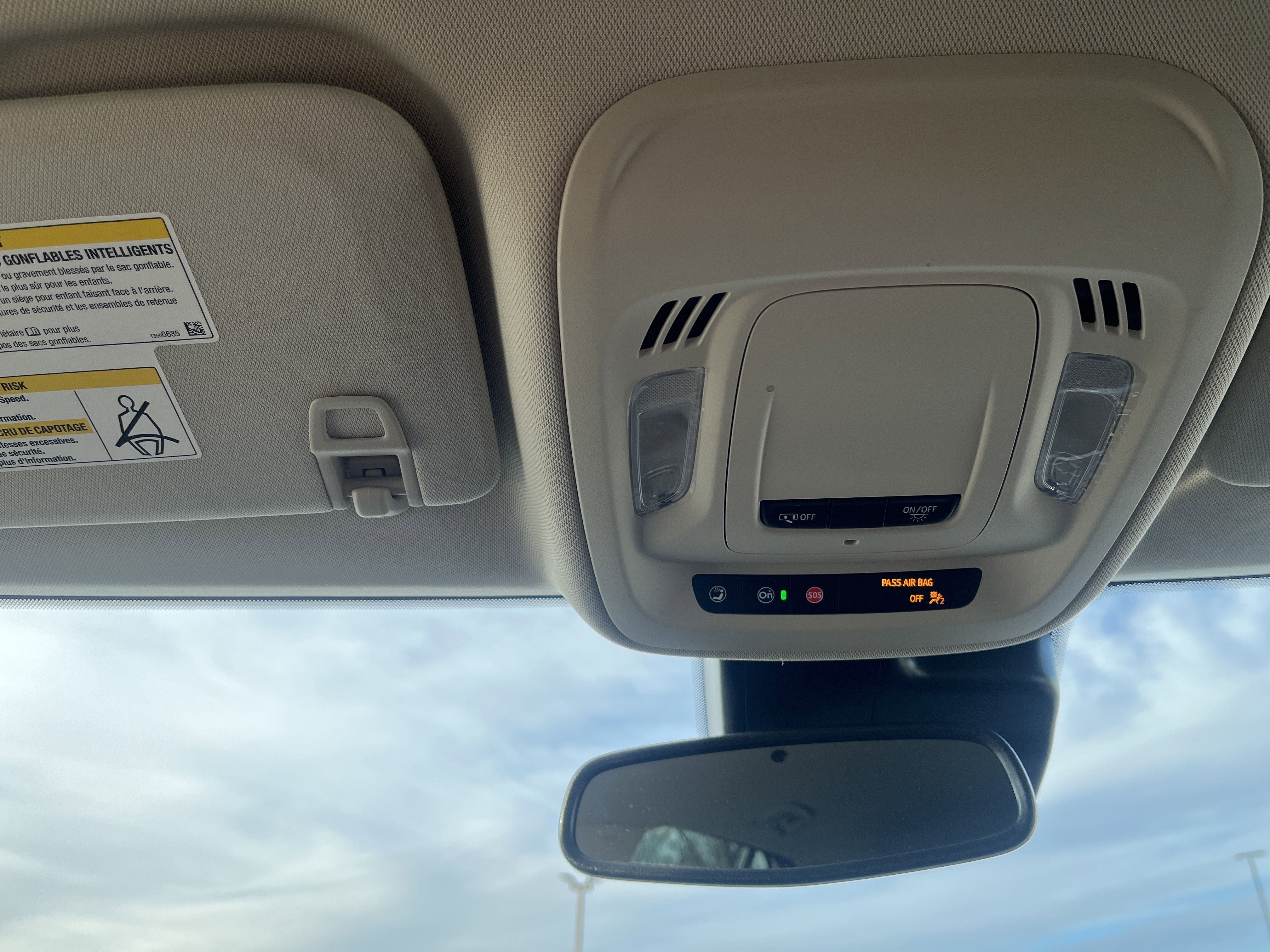 2023 Buick Envision Essence FWD 2.0T w/HeatedMemoryLeatherSeats HeatedSteeringWheel 8-WayPowerDrvrSeat RemoteStart