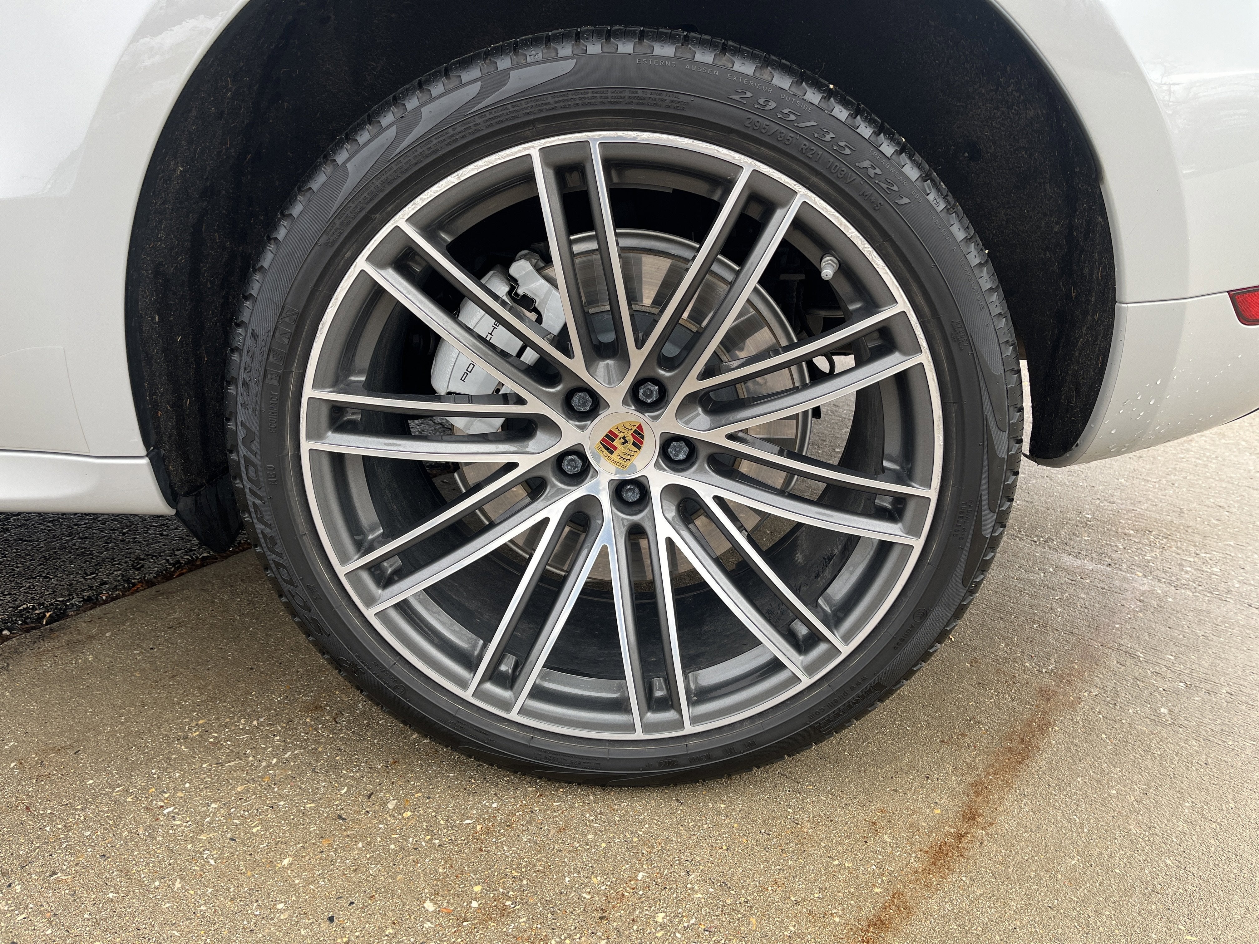 2020 Porsche Macan Turbo AWD w/Nav