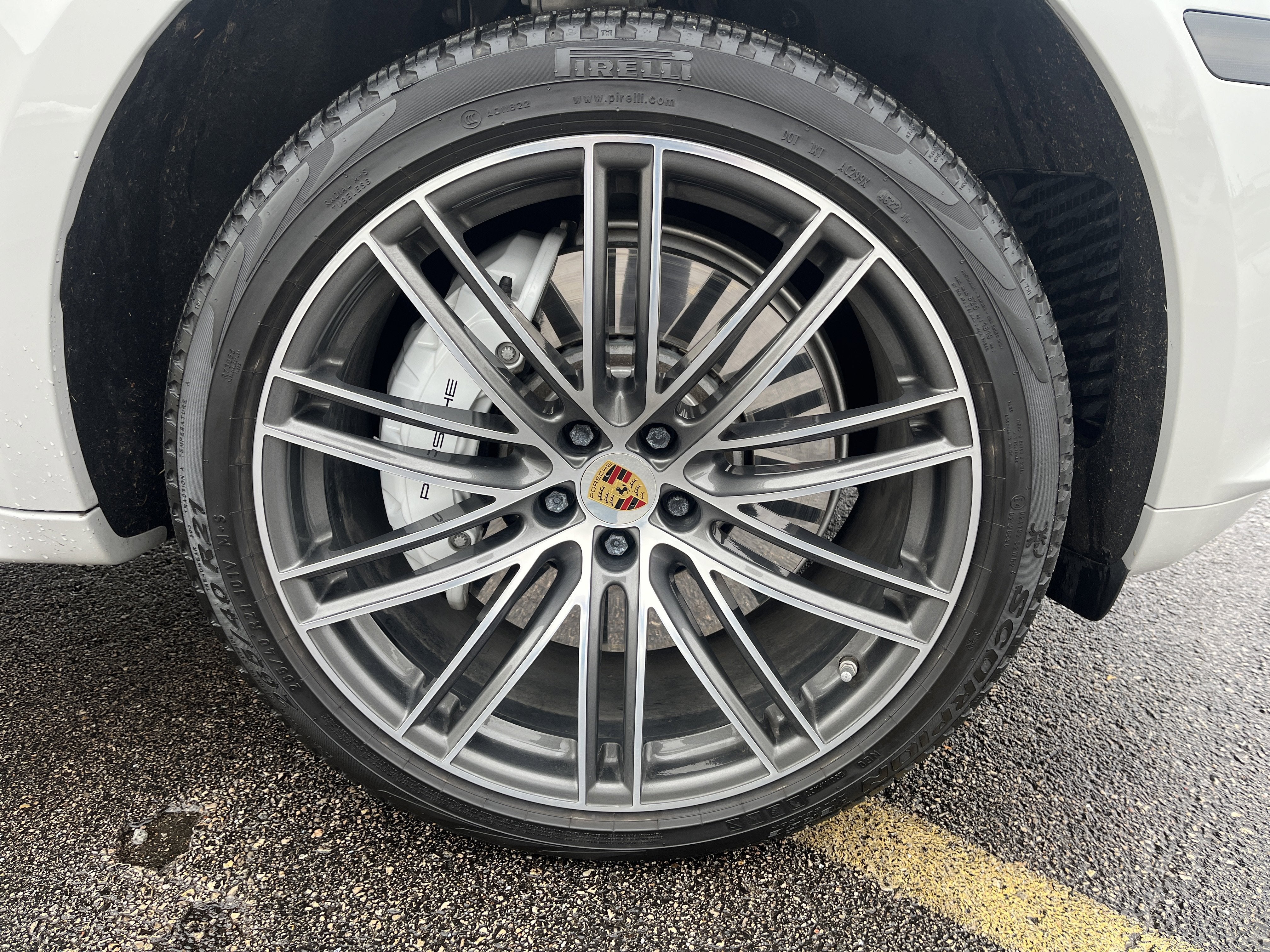 2020 Porsche Macan Turbo AWD w/Nav