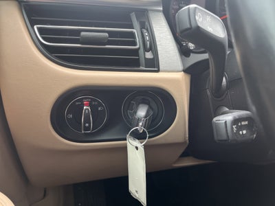 2020 Porsche Macan Turbo AWD w/Nav