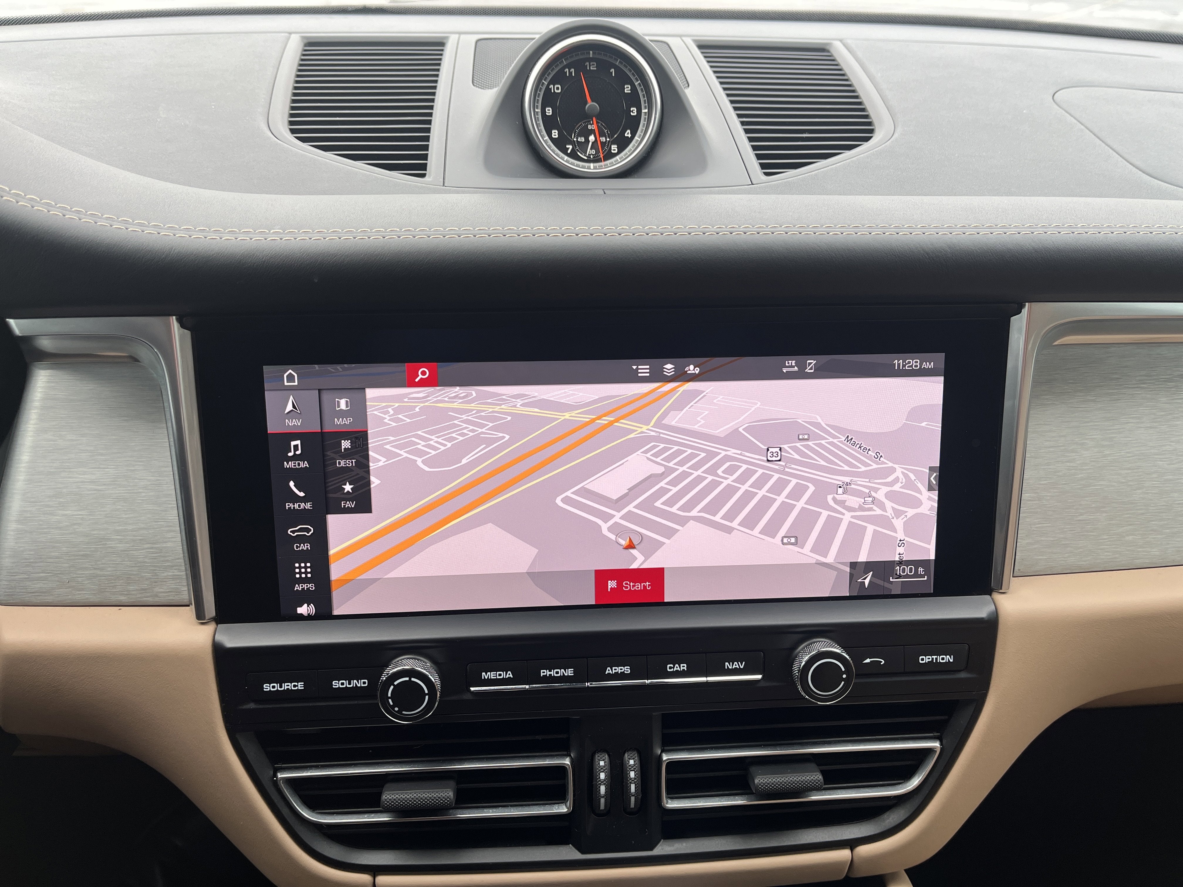 2020 Porsche Macan Turbo AWD w/Nav