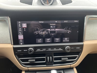 2020 Porsche Macan Turbo AWD w/Nav