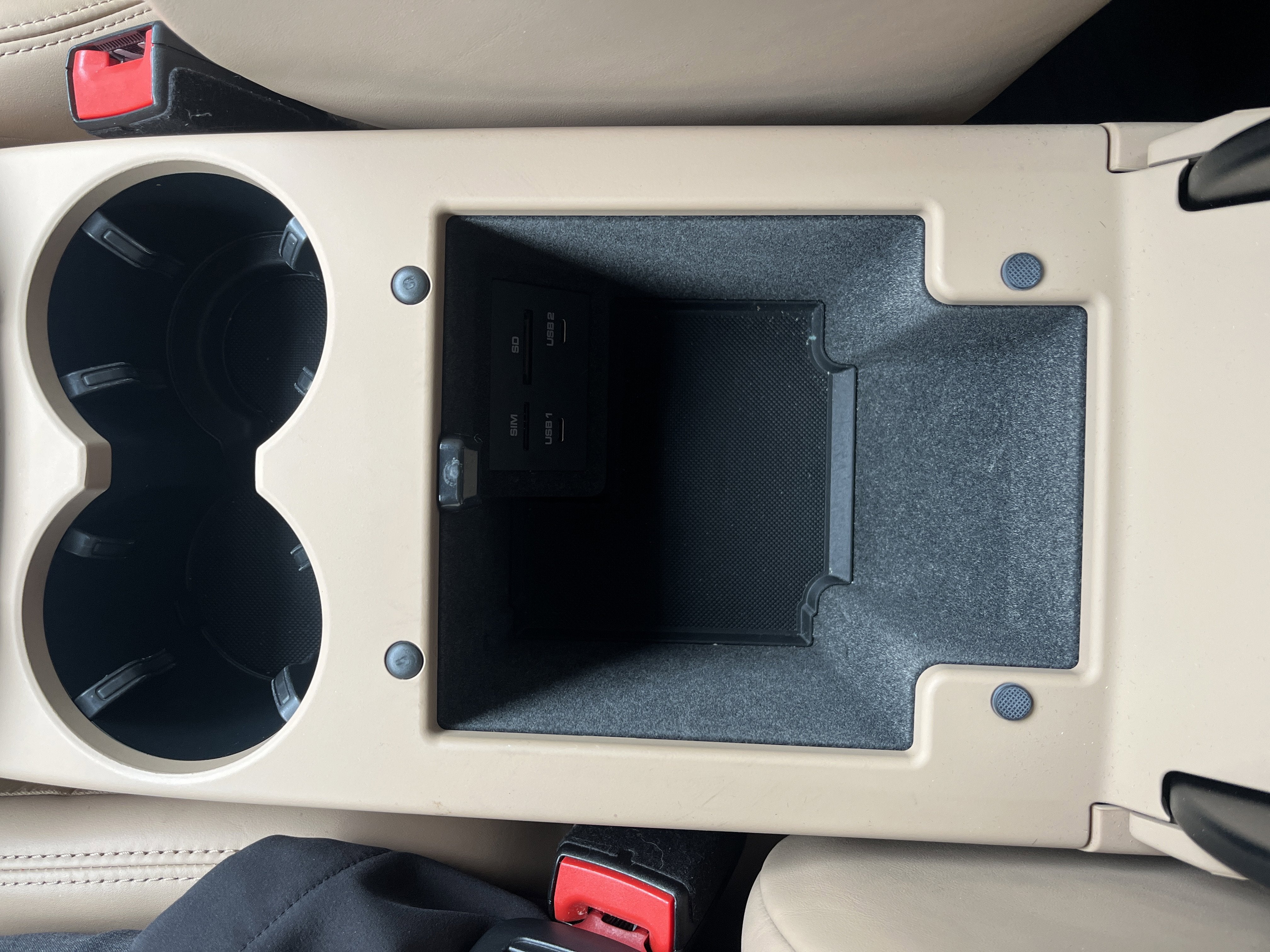 2020 Porsche Macan Turbo AWD w/Nav