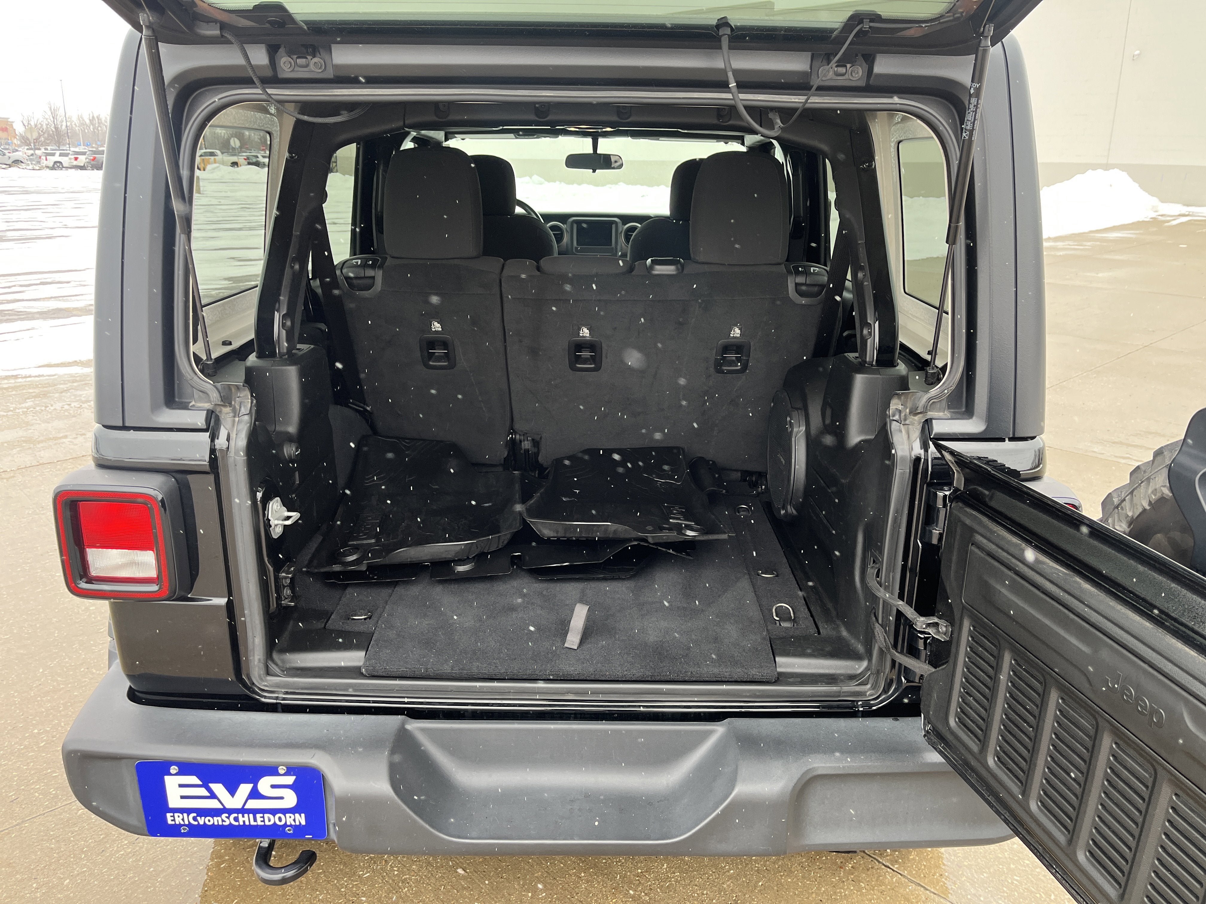 2020 Jeep Wrangler Unlimited Willys