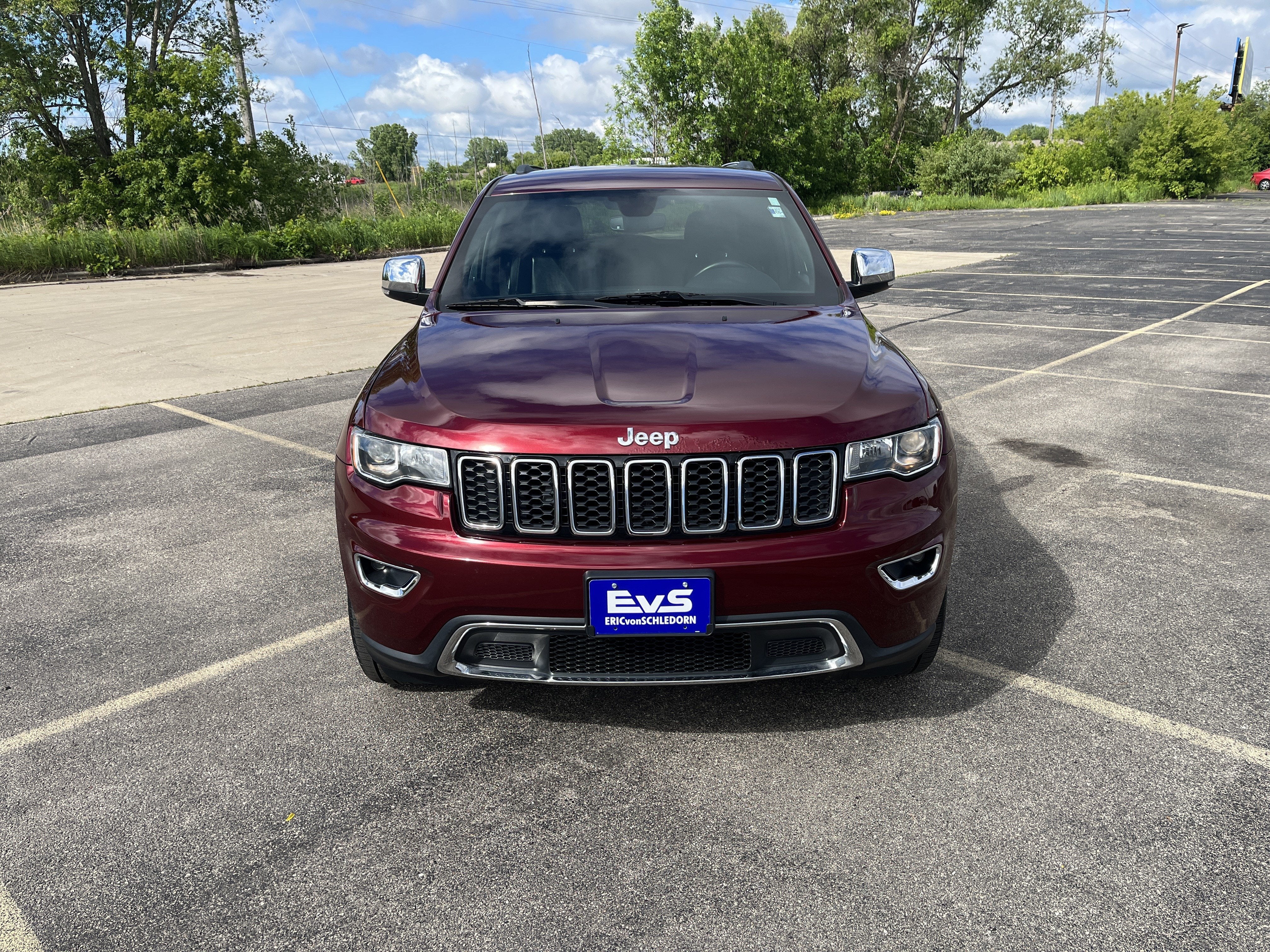 Used 2018 Jeep Grand Cherokee Limited with VIN 1C4RJFBG2JC368004 for sale in Saukville, WI