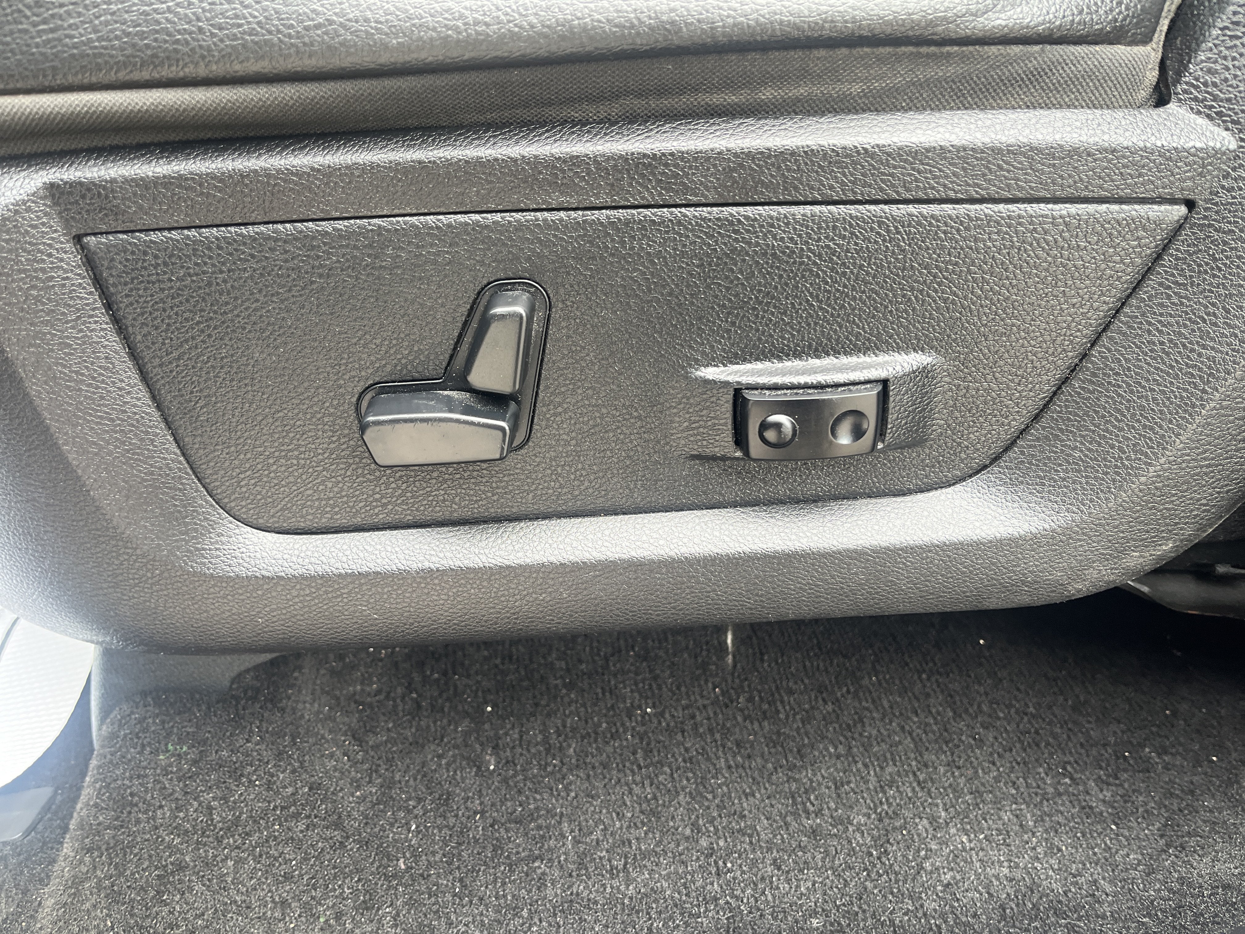 2015 RAM 1500 Sport