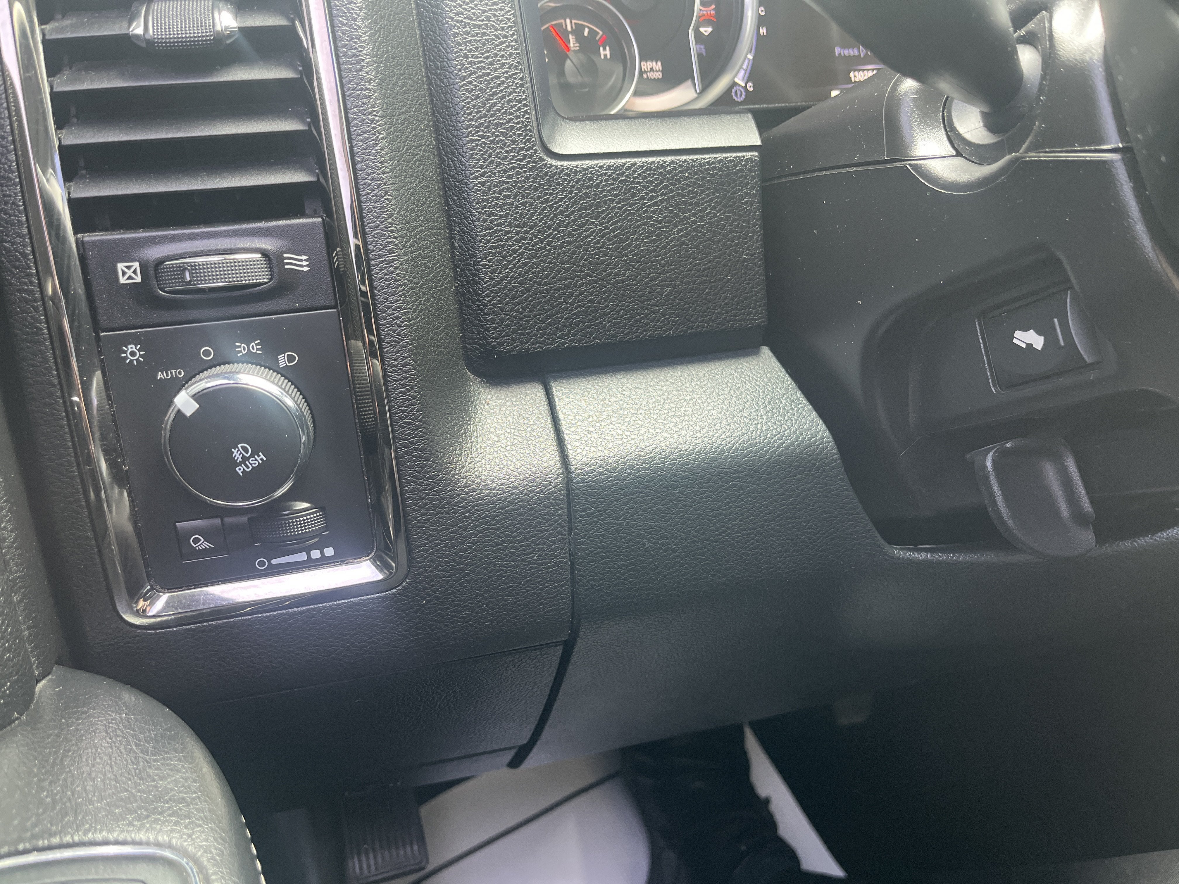 2015 RAM 1500 Sport