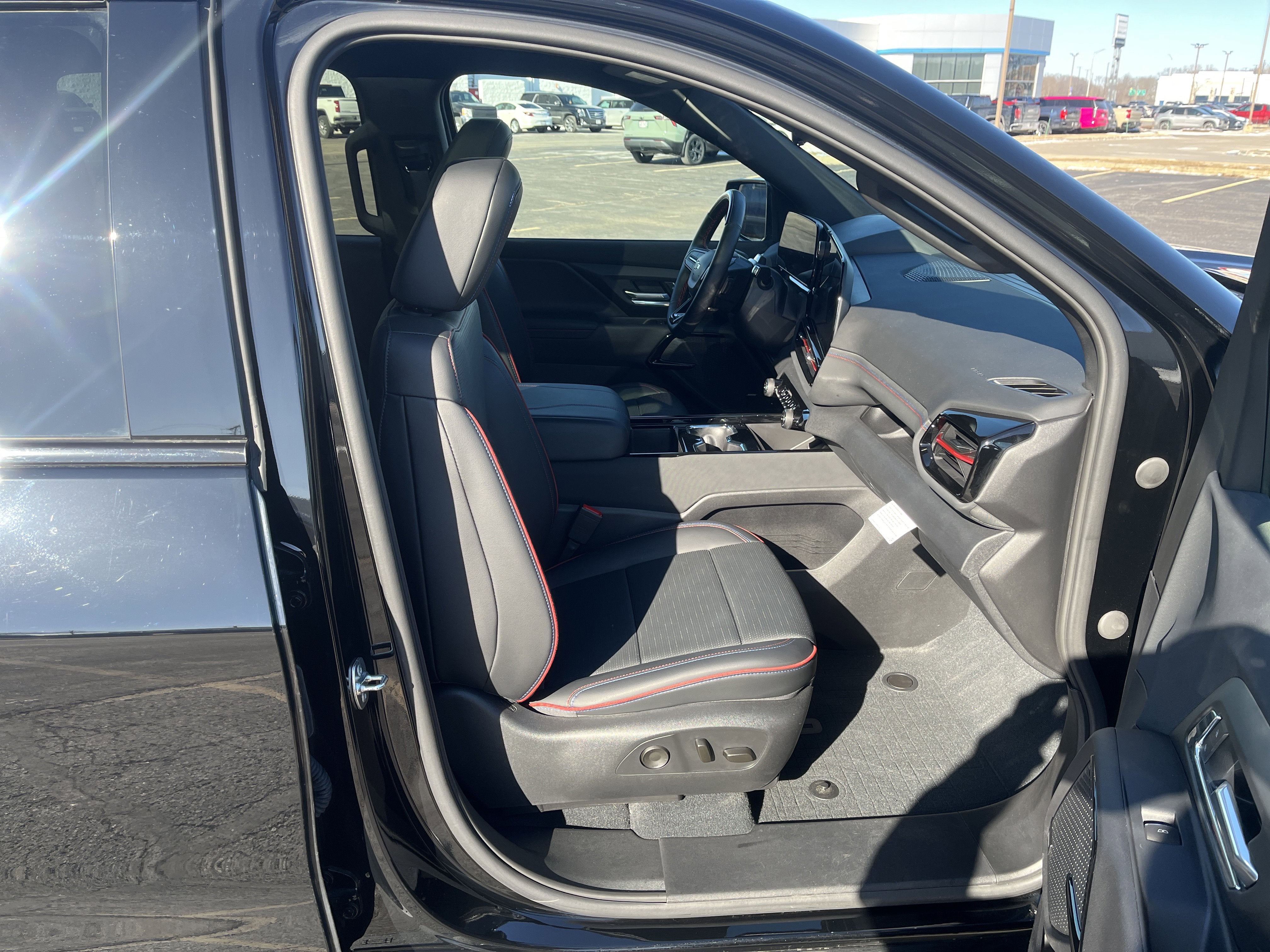 2025 Chevrolet Silverado EV RST - Max Range