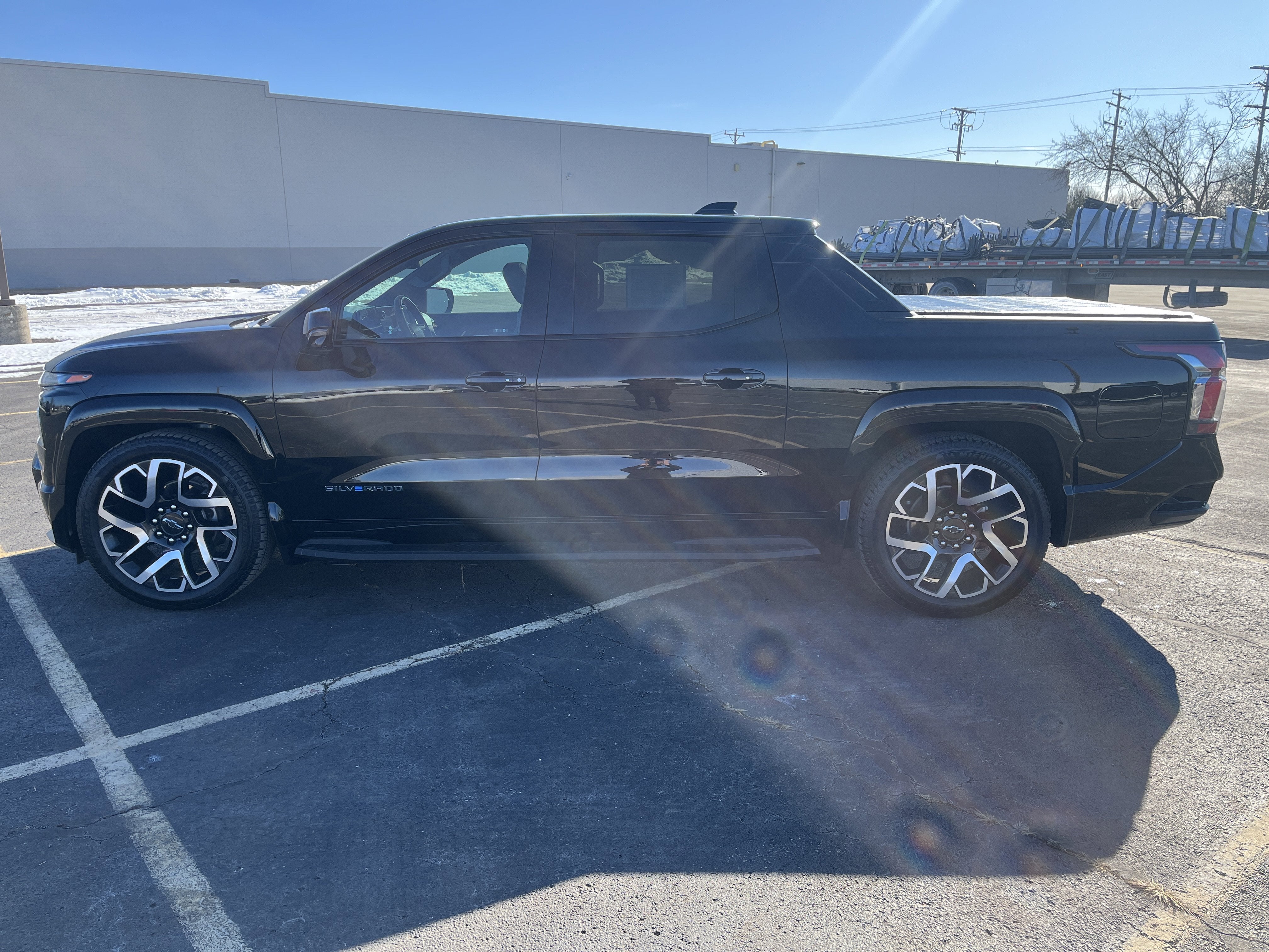 2025 Chevrolet Silverado EV RST - Max Range