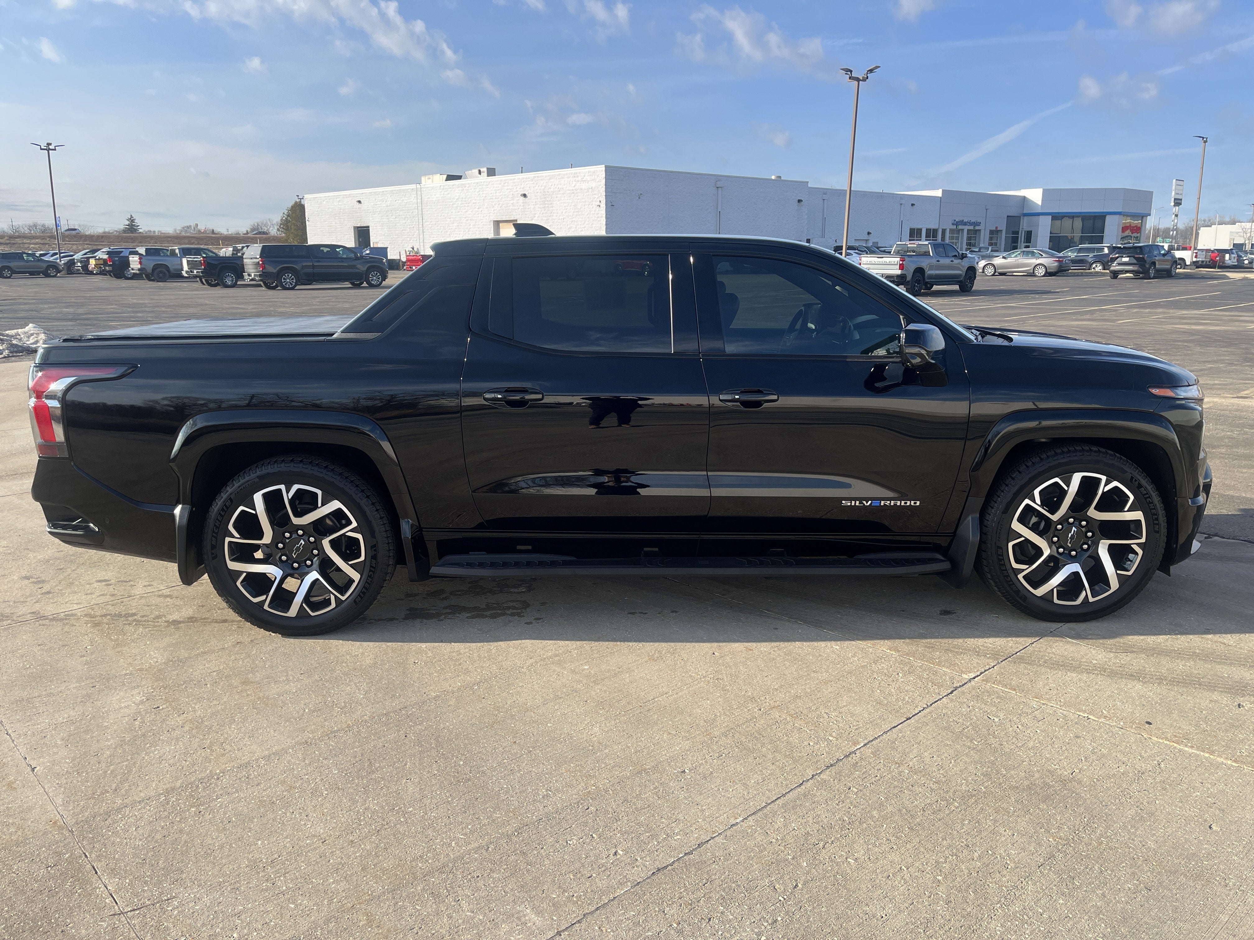 2024 Chevrolet Silverado EV RST