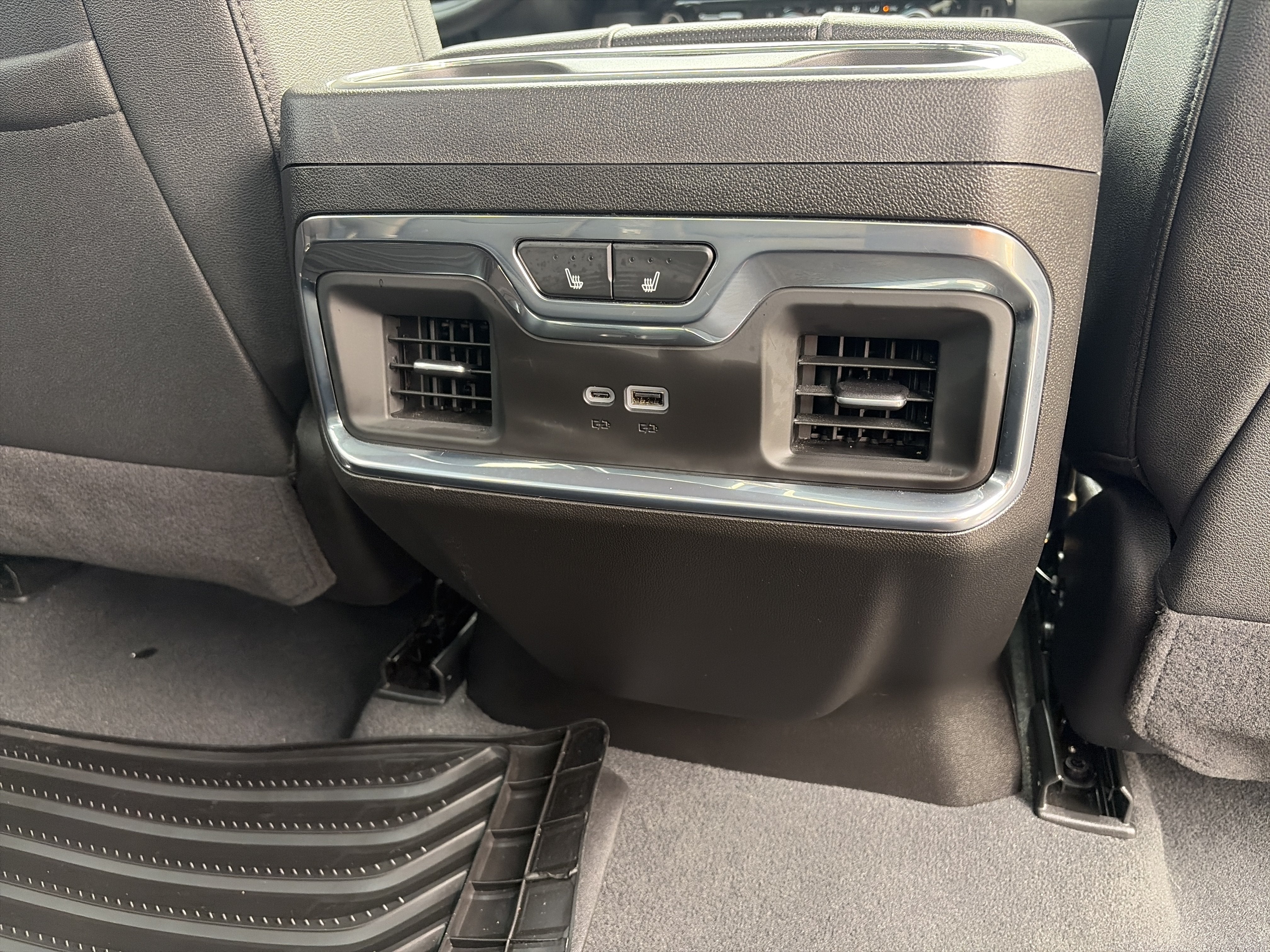 2025 Chevrolet Silverado 3500 HD LTZ
