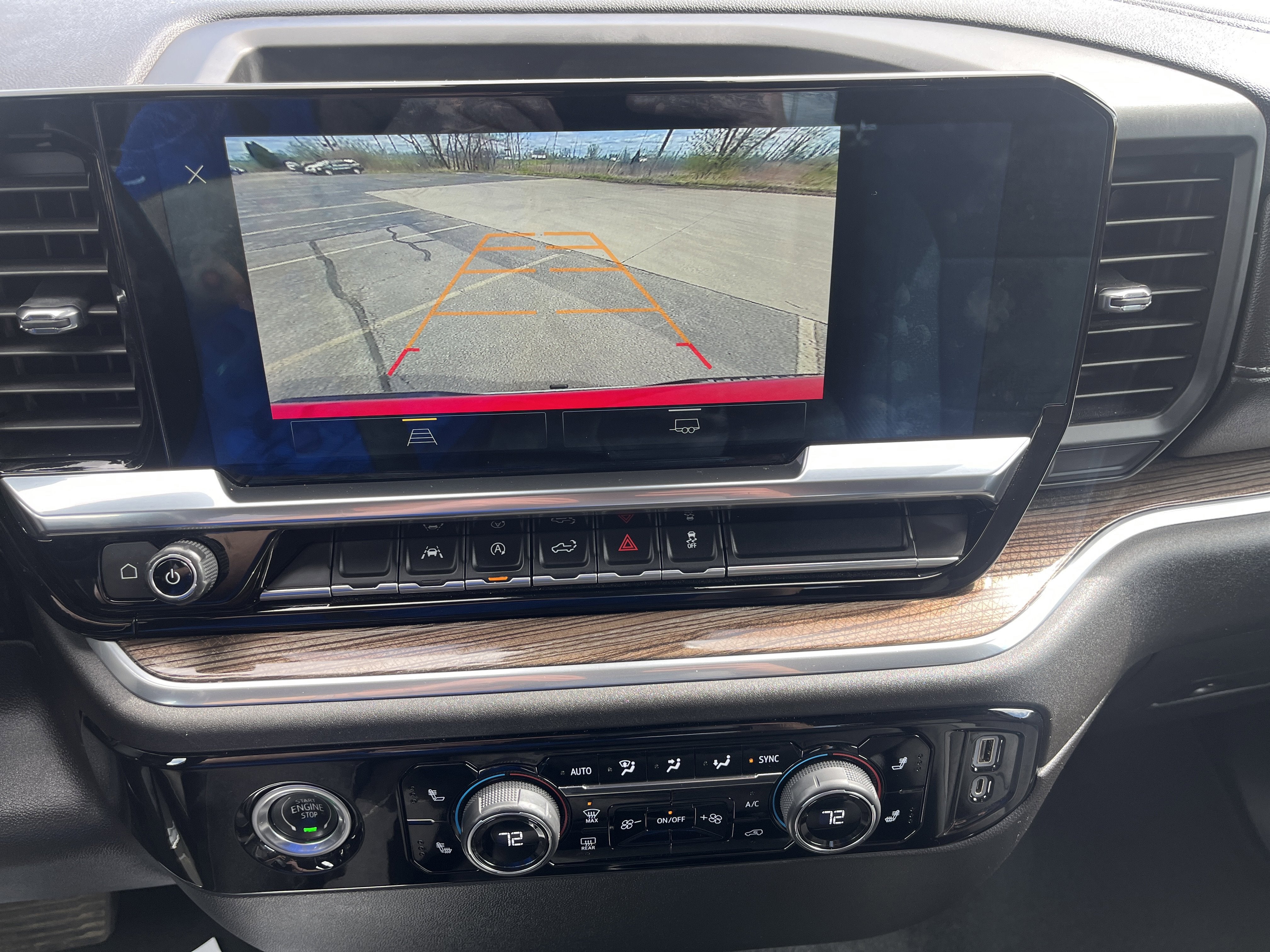 2022 Chevrolet Silverado 1500 LT (2FL)