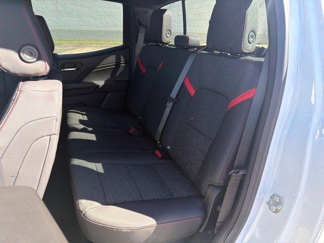 2026 Chevrolet Colorado Z71 - Photo 22
