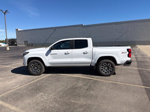 2026 Chevrolet Colorado Z71 - Photo 8