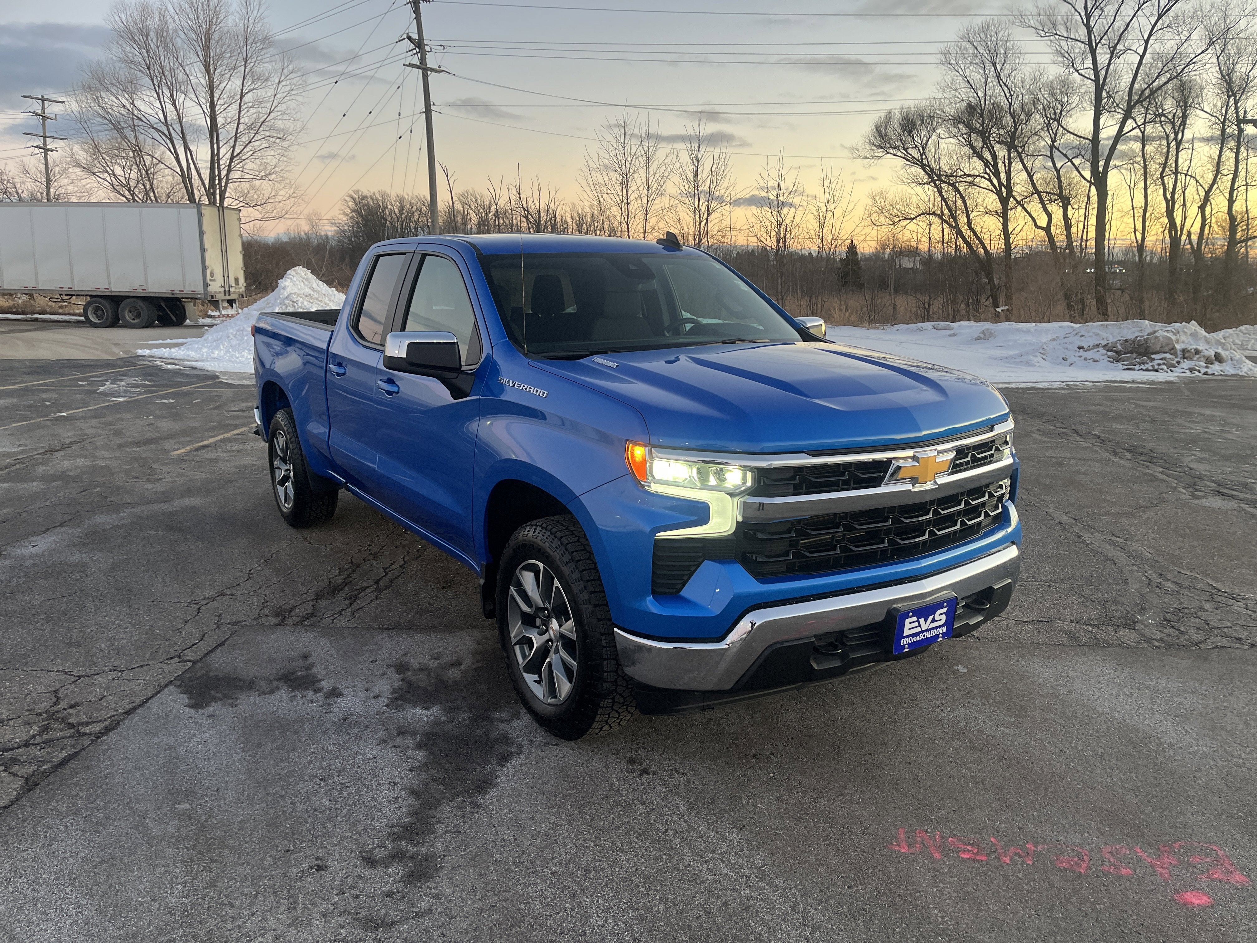 2026 Chevrolet Silverado 1500 LT (2FL)