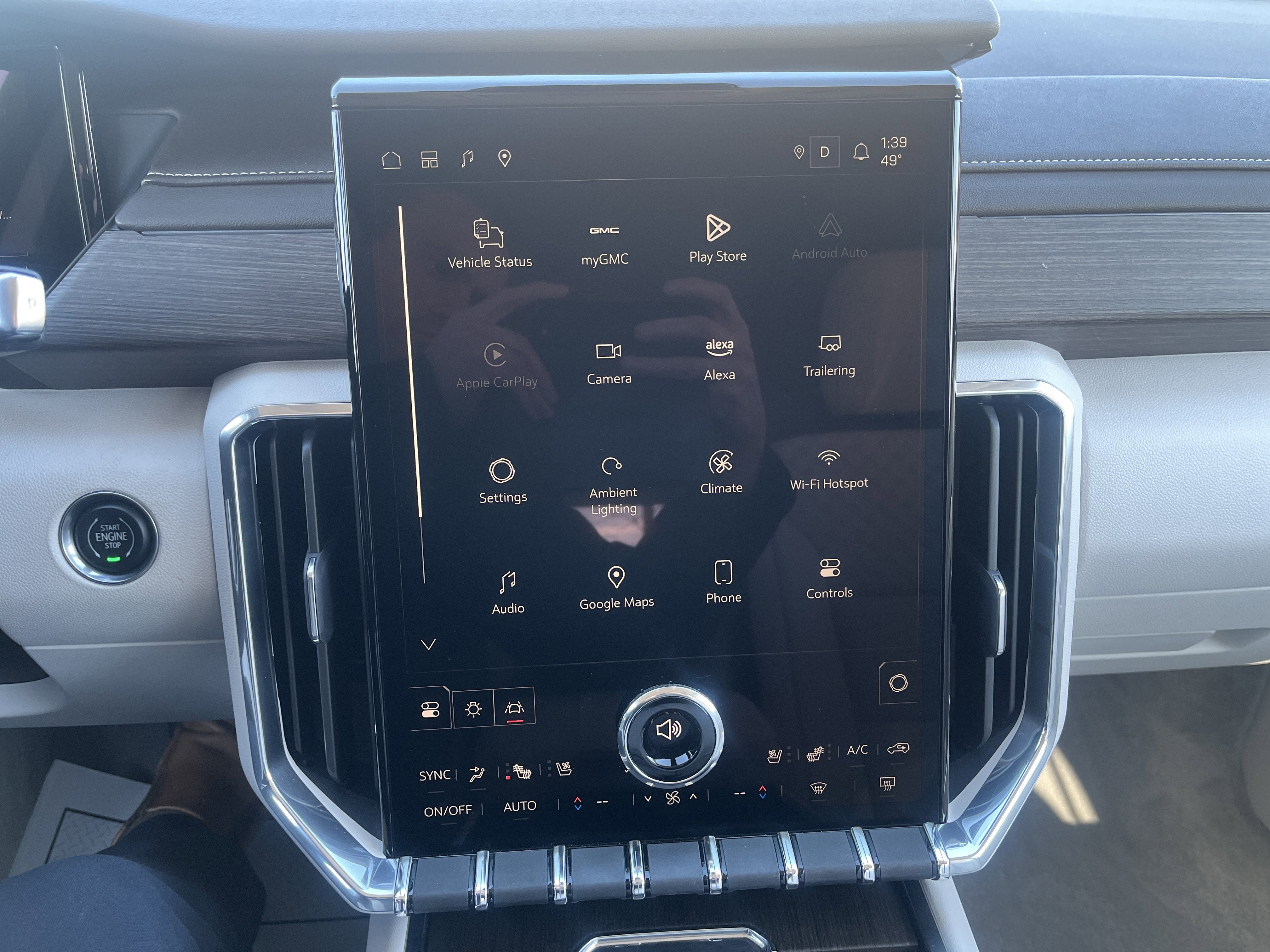 2025 GMC Acadia Denali