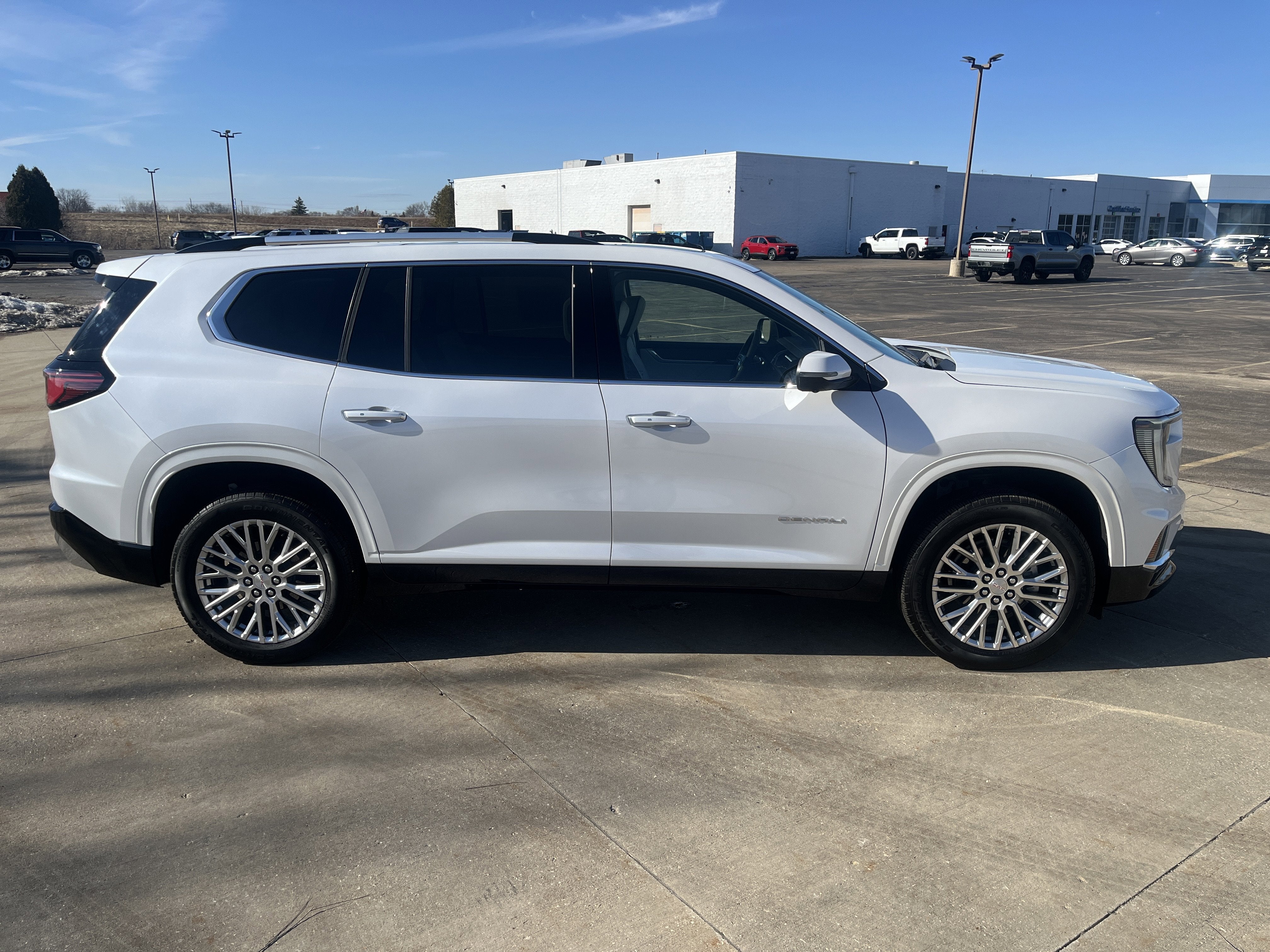 2025 GMC Acadia Denali