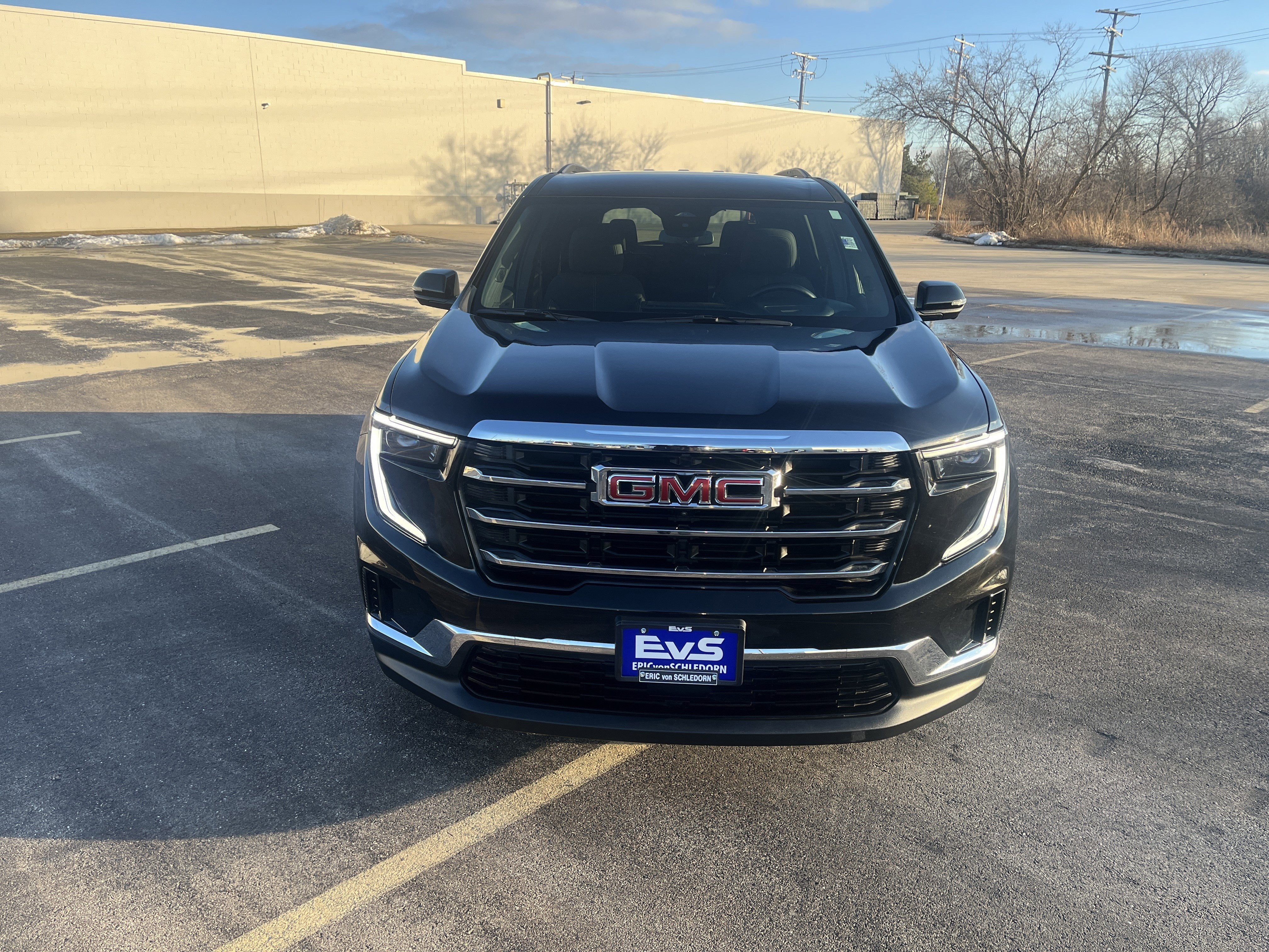 2025 GMC Acadia Elevation