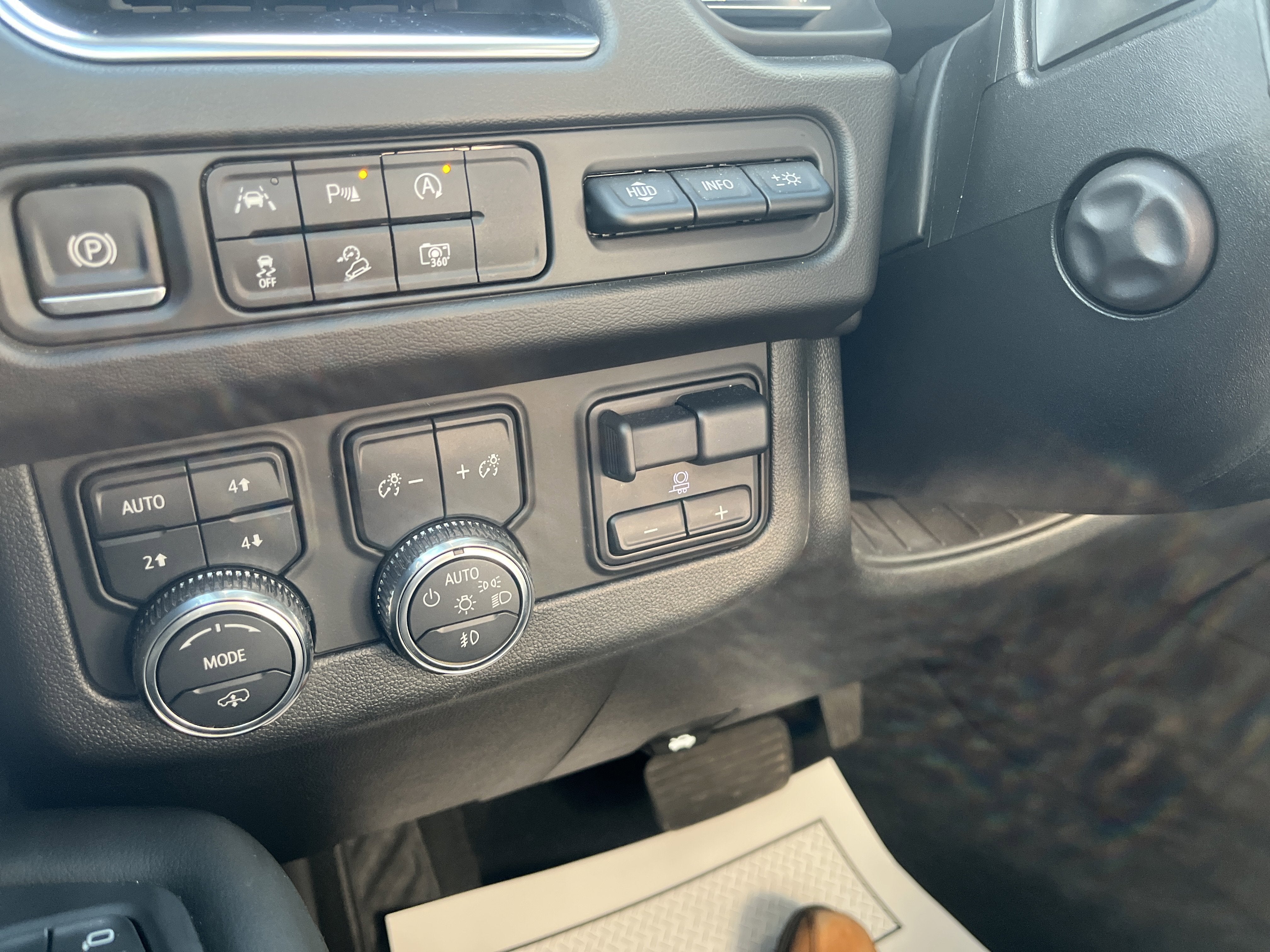 2024 GMC Yukon AT4