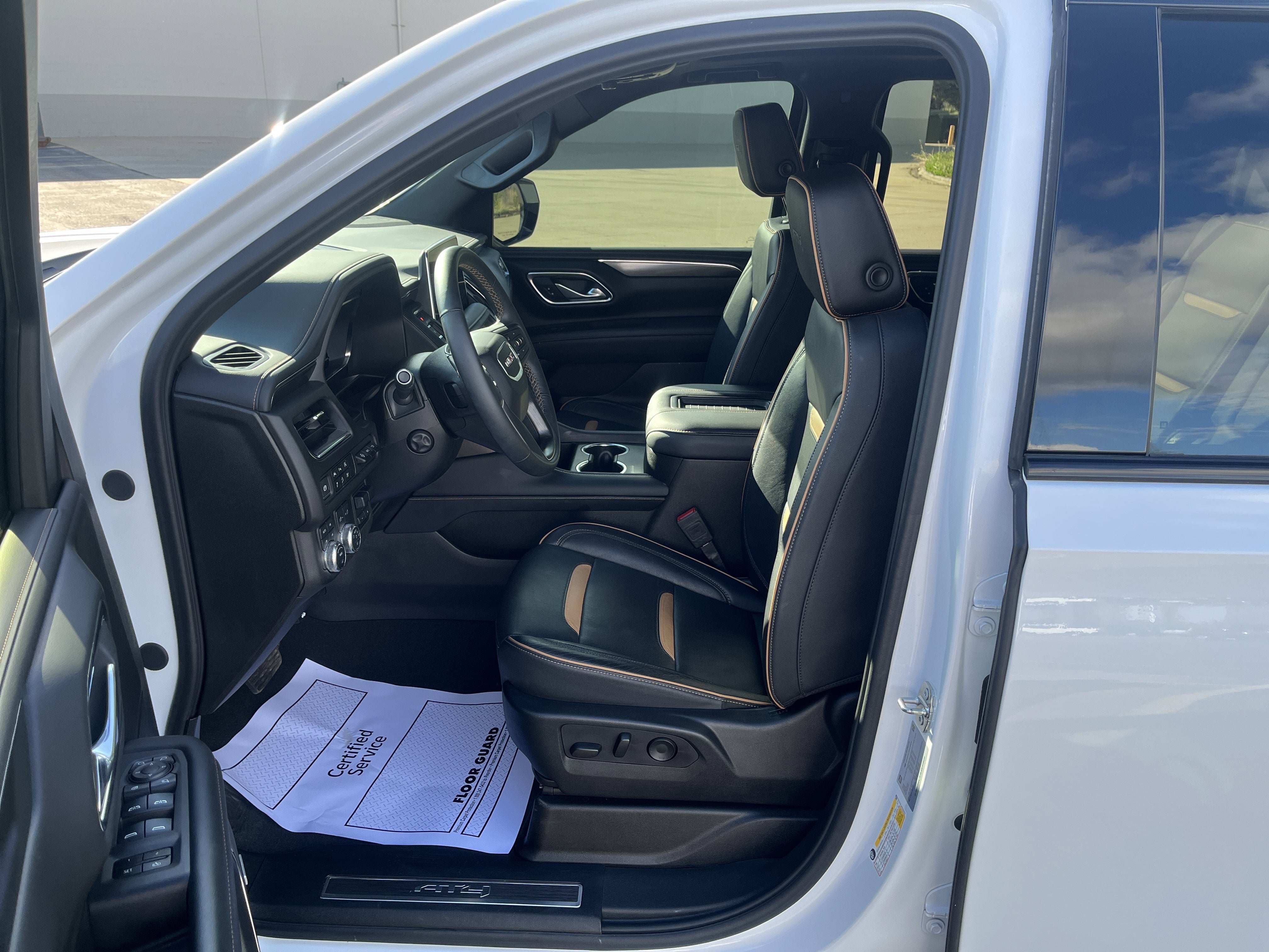 2024 GMC Yukon AT4