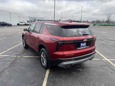 2024 Chevrolet Traverse LT