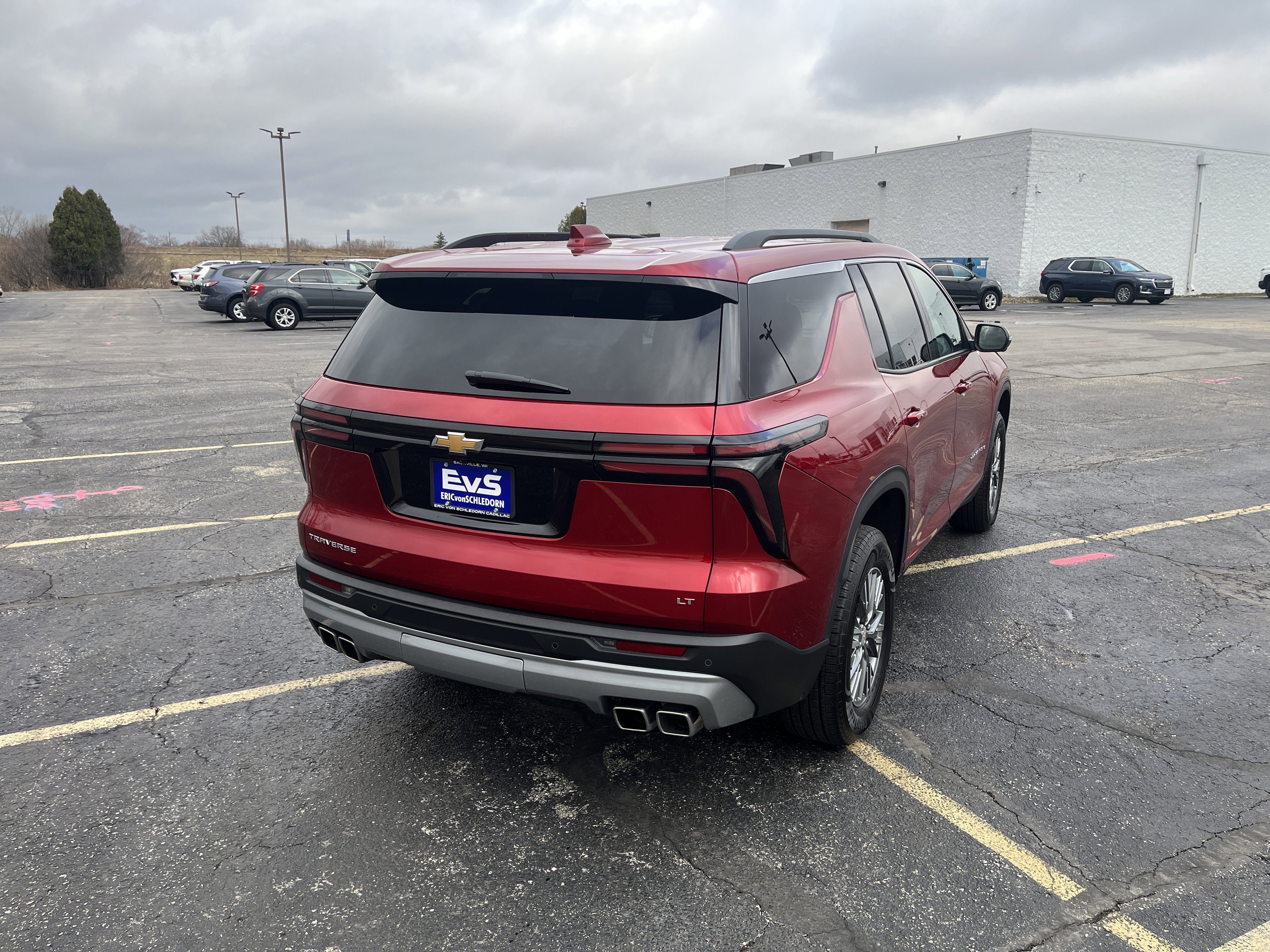 2024 Chevrolet Traverse LT