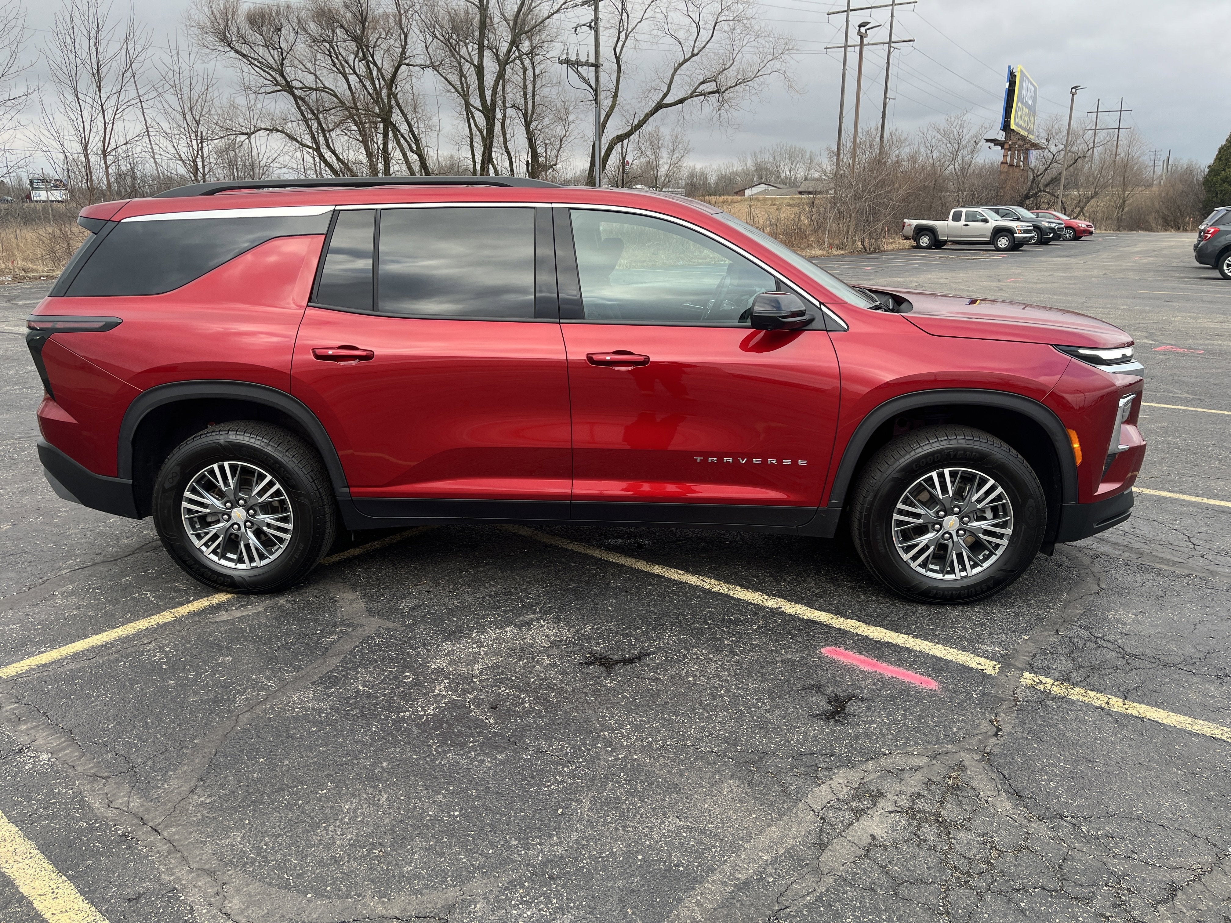 2024 Chevrolet Traverse LT