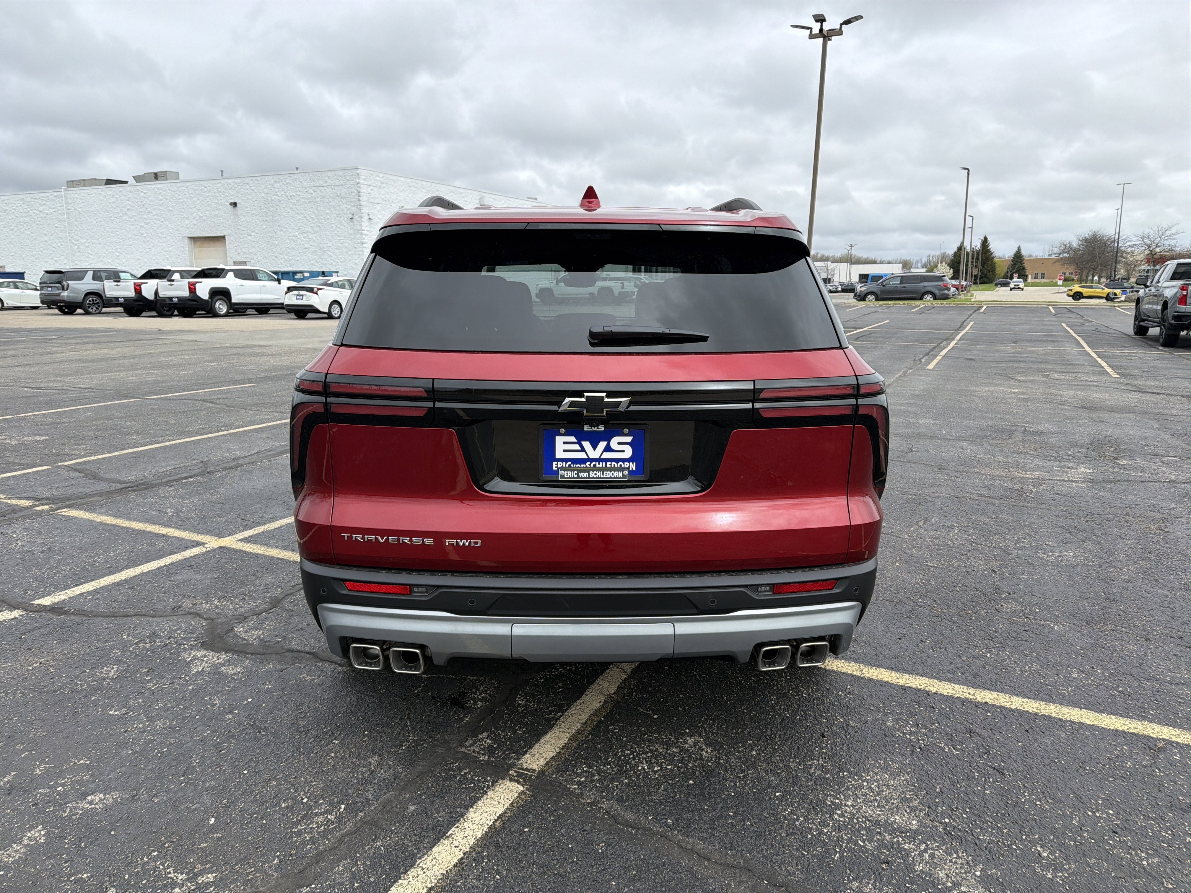 2026 Chevrolet Traverse LT