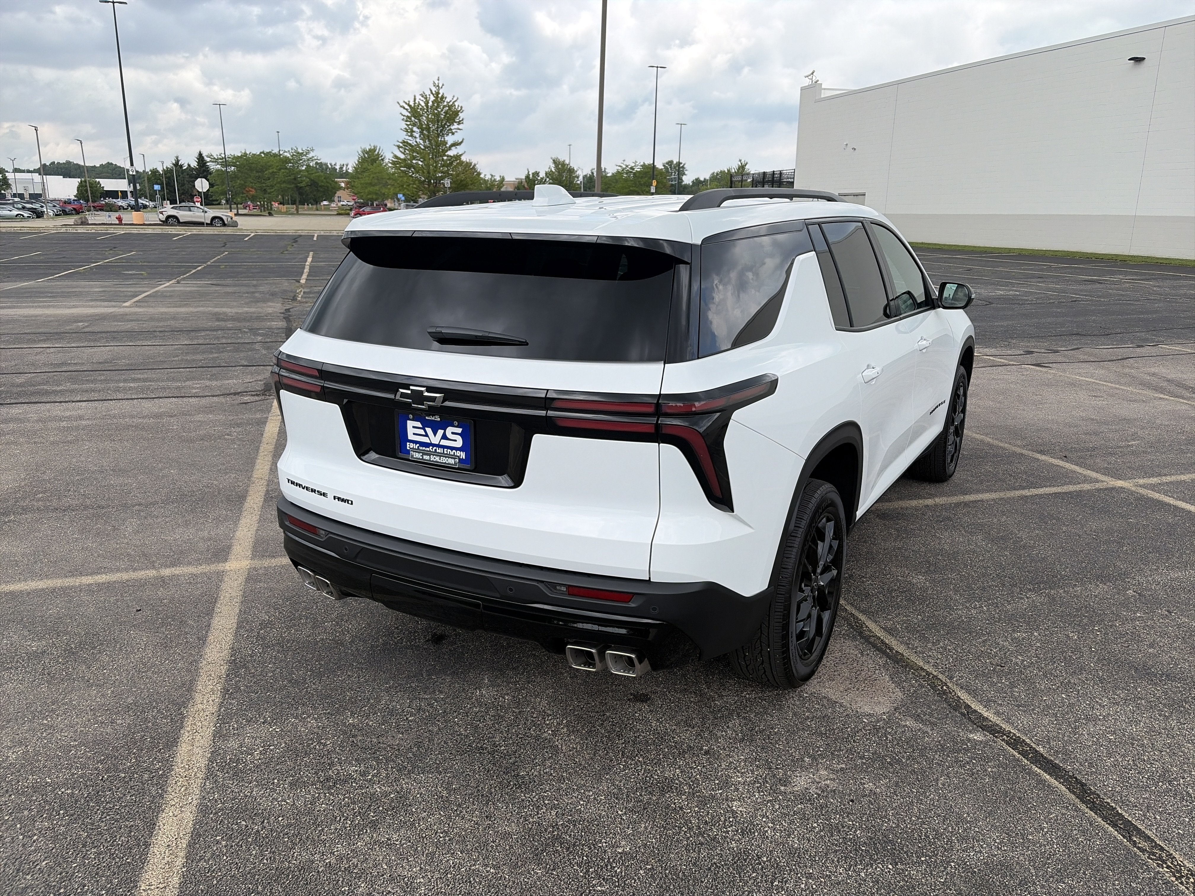 2026 Chevrolet Traverse LT