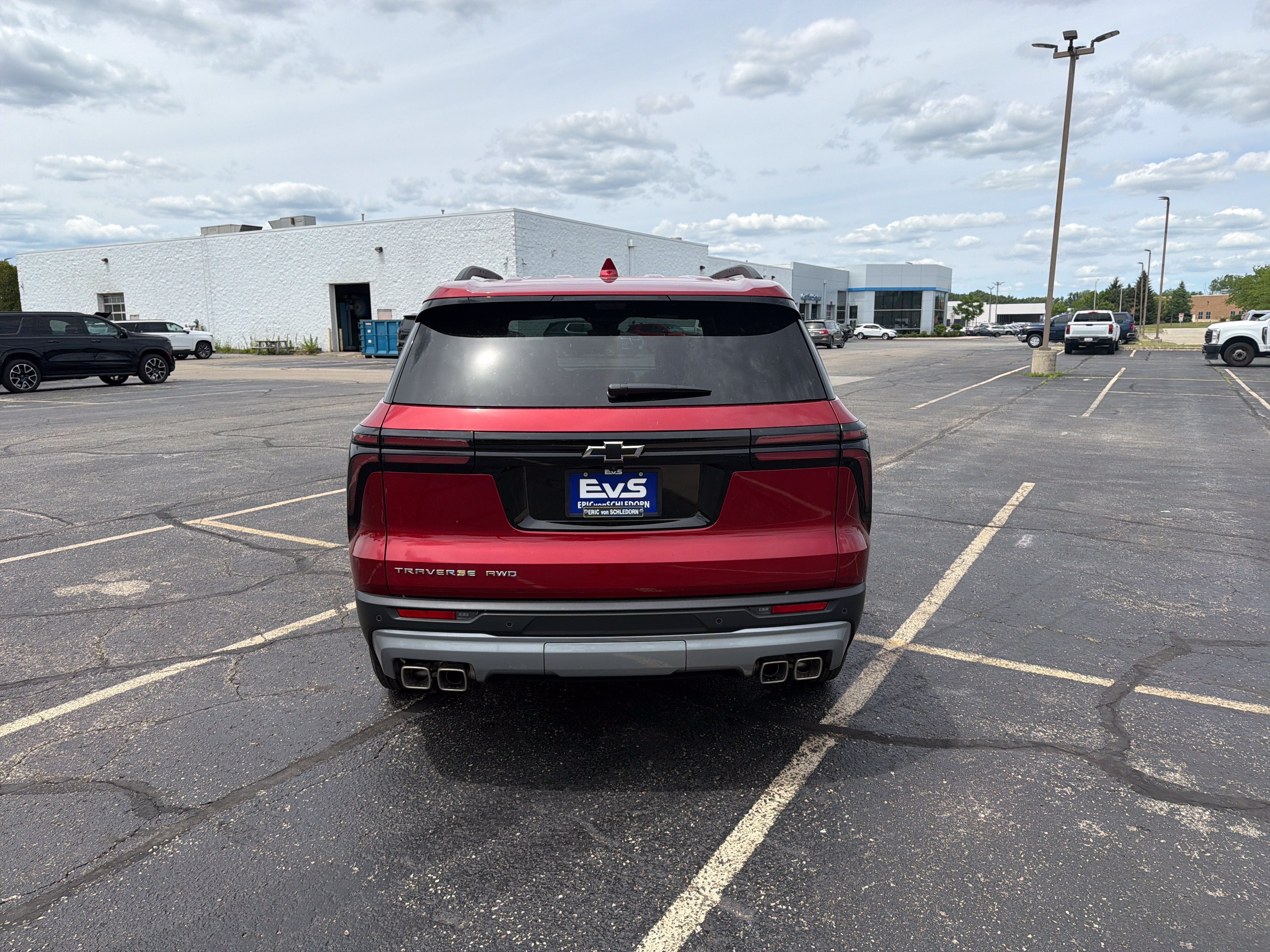 2026 Chevrolet Traverse LT