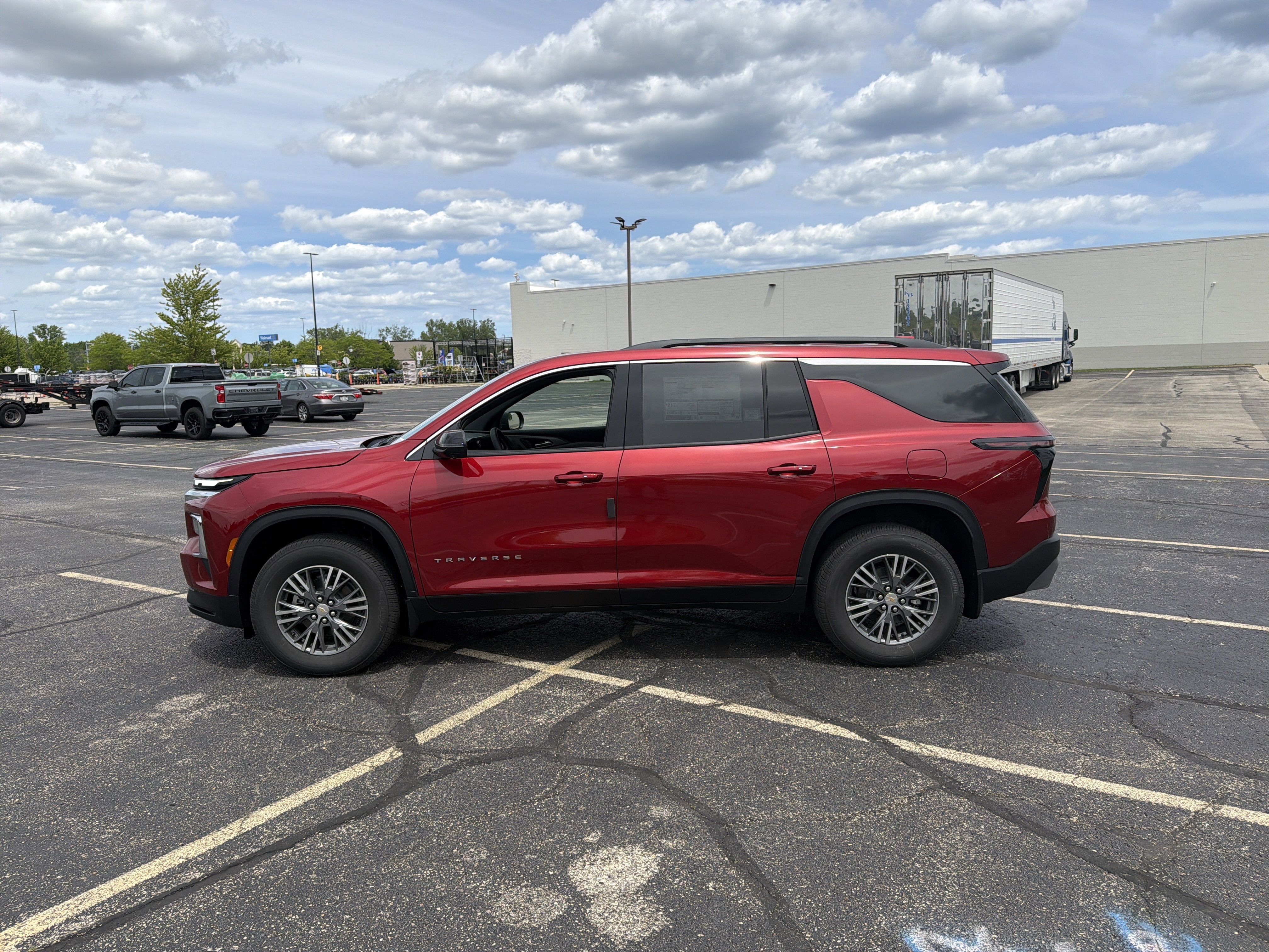 2026 Chevrolet Traverse LT