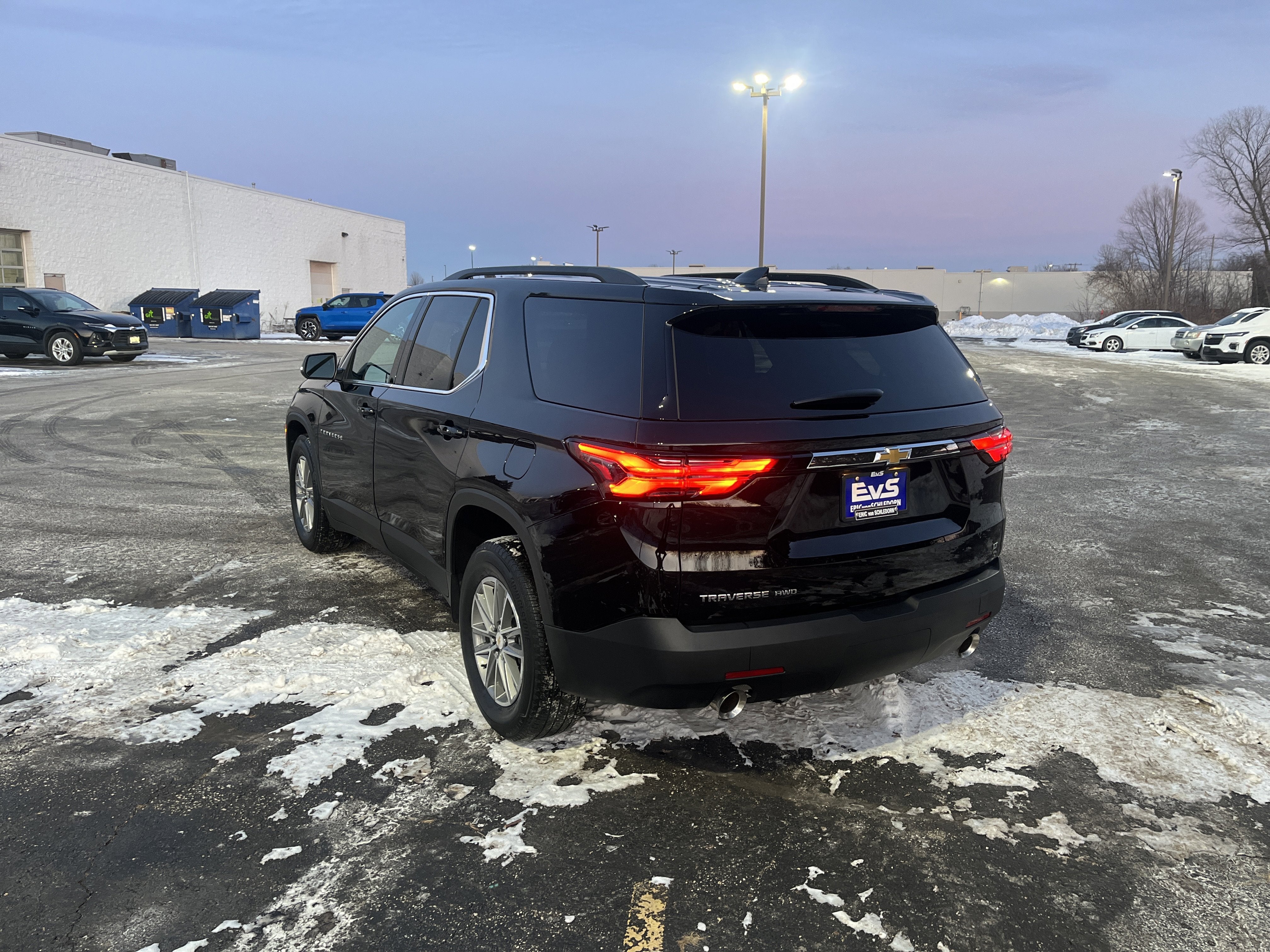 2023 Chevrolet Traverse LT Cloth