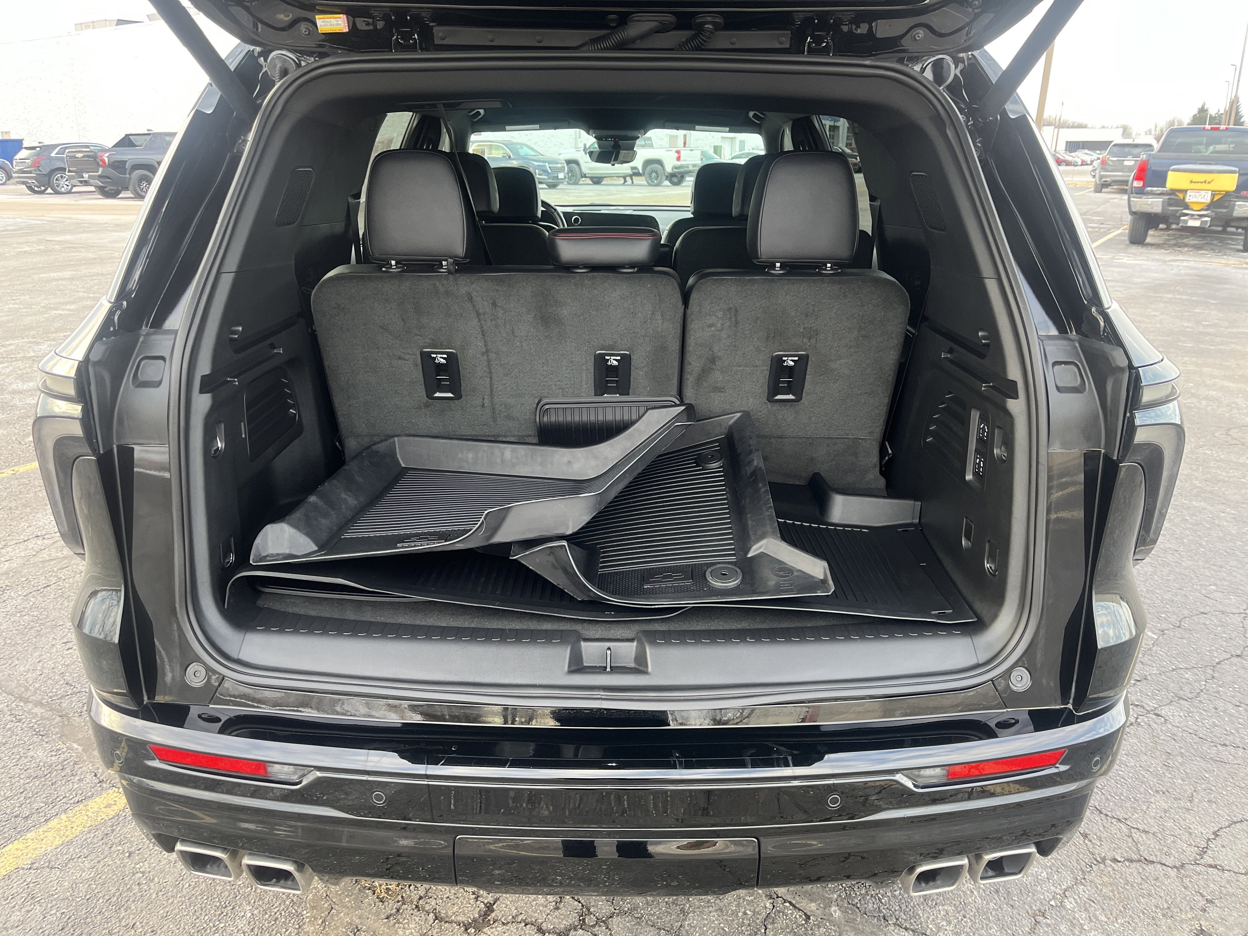 2025 Chevrolet Traverse RS