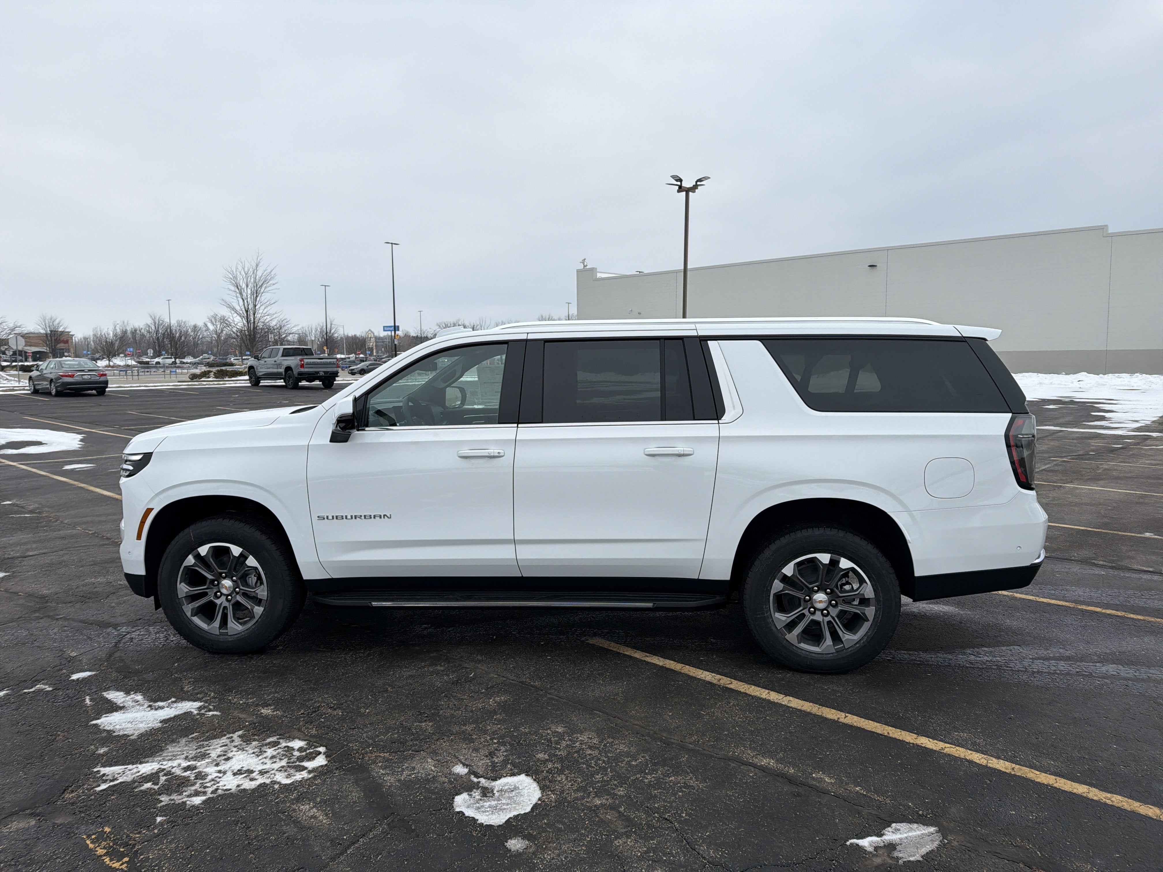2026 Chevrolet Suburban LT