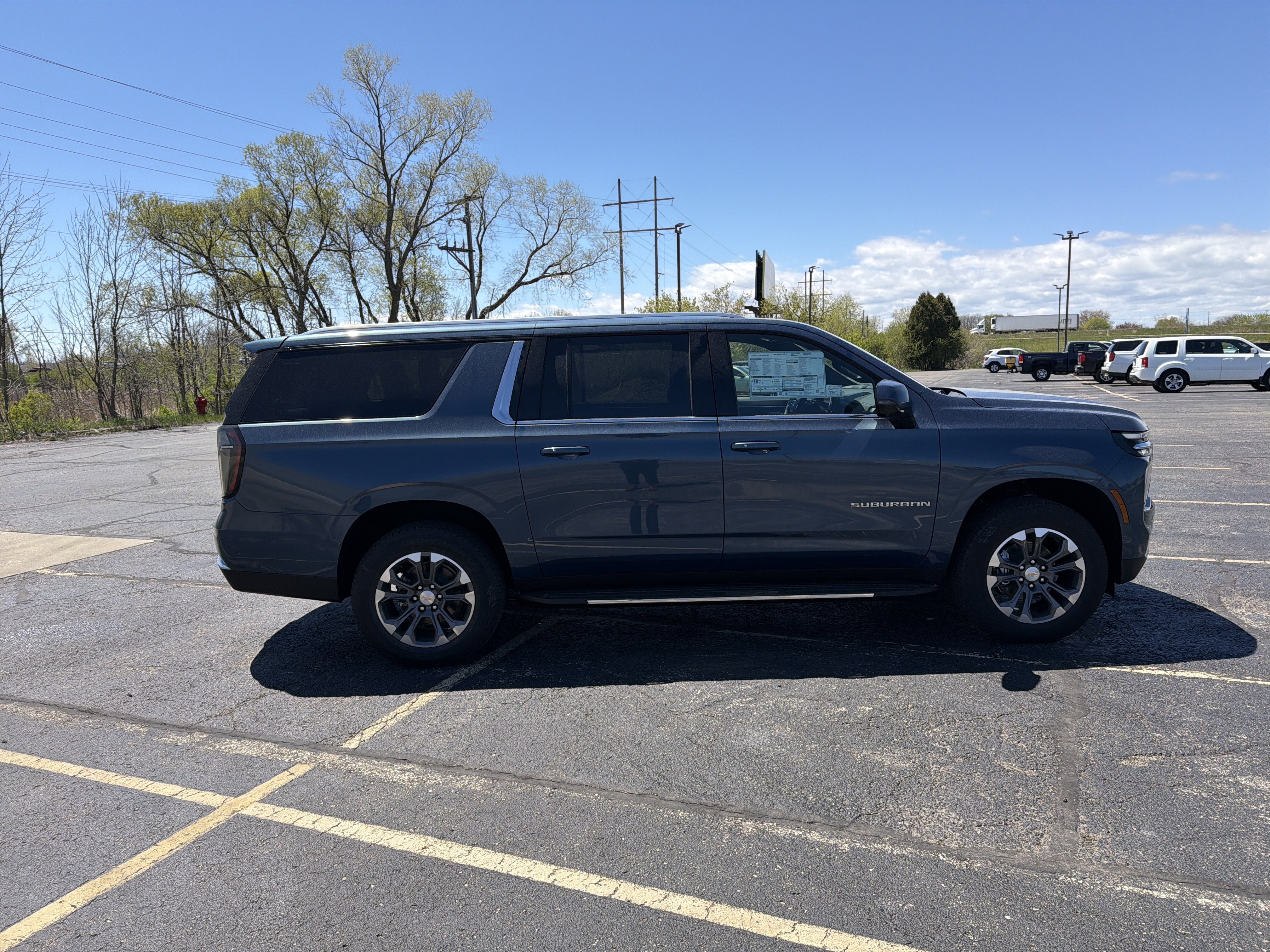 2026 Chevrolet Suburban LT