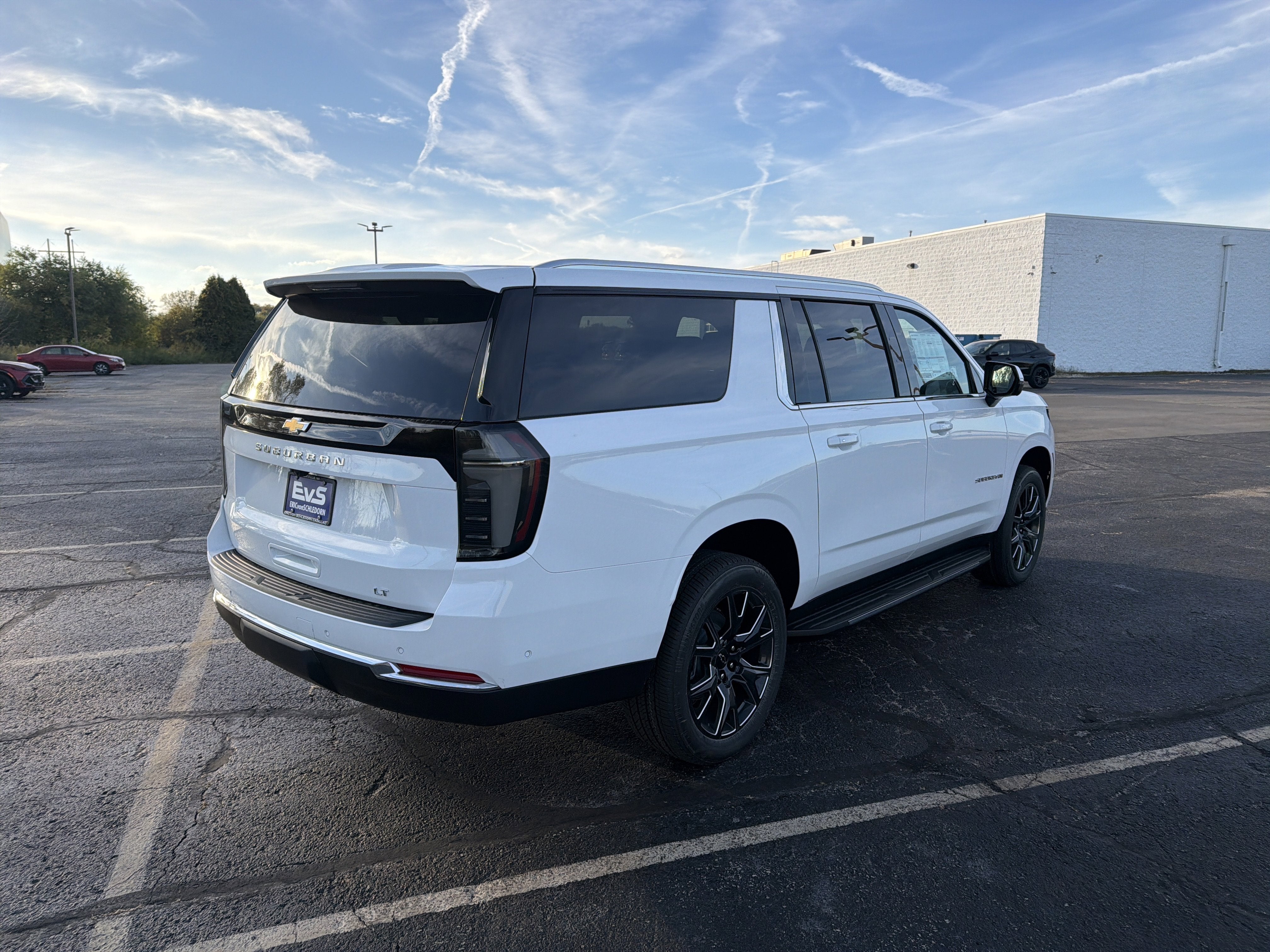 2026 Chevrolet Suburban LT