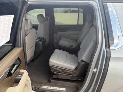 2025 Chevrolet Suburban LT