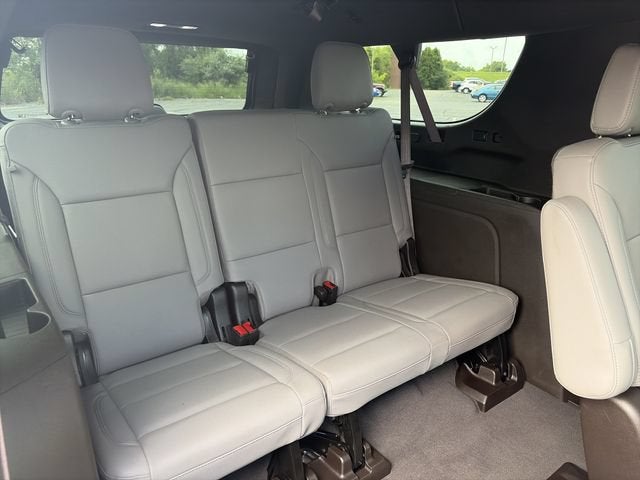 2025 Chevrolet Suburban LT
