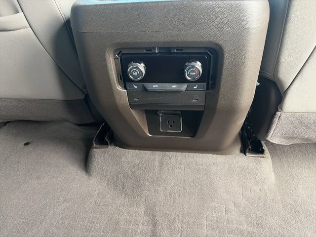2025 Chevrolet Suburban LT