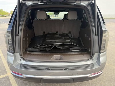 2025 Chevrolet Suburban LT