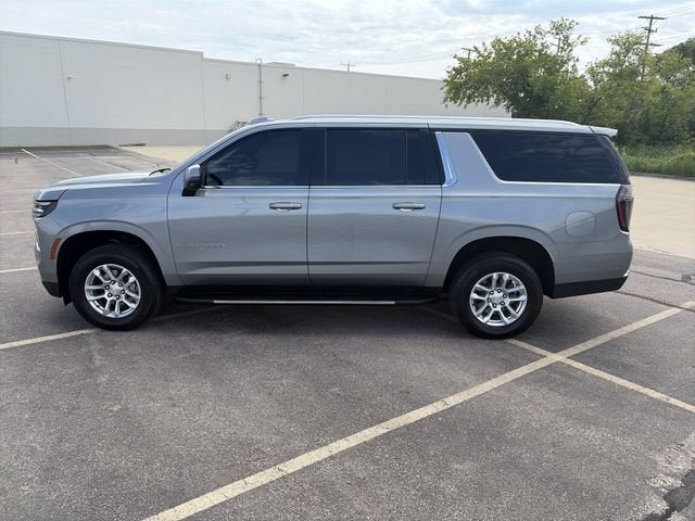 2025 Chevrolet Suburban LT