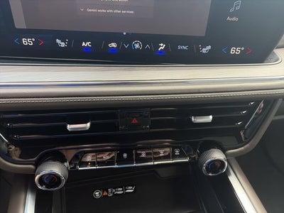 2025 Chevrolet Suburban LT