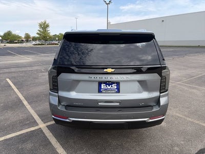 2025 Chevrolet Suburban LT