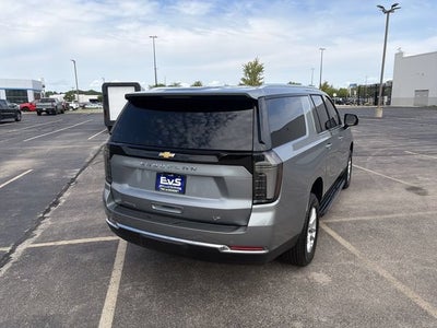 2025 Chevrolet Suburban LT